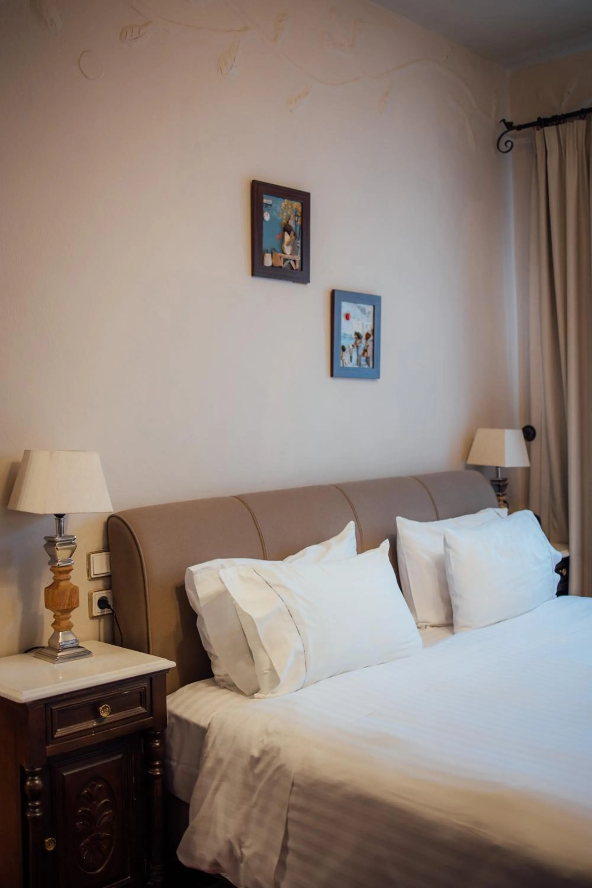 Bed in Archontiko Naoumidi