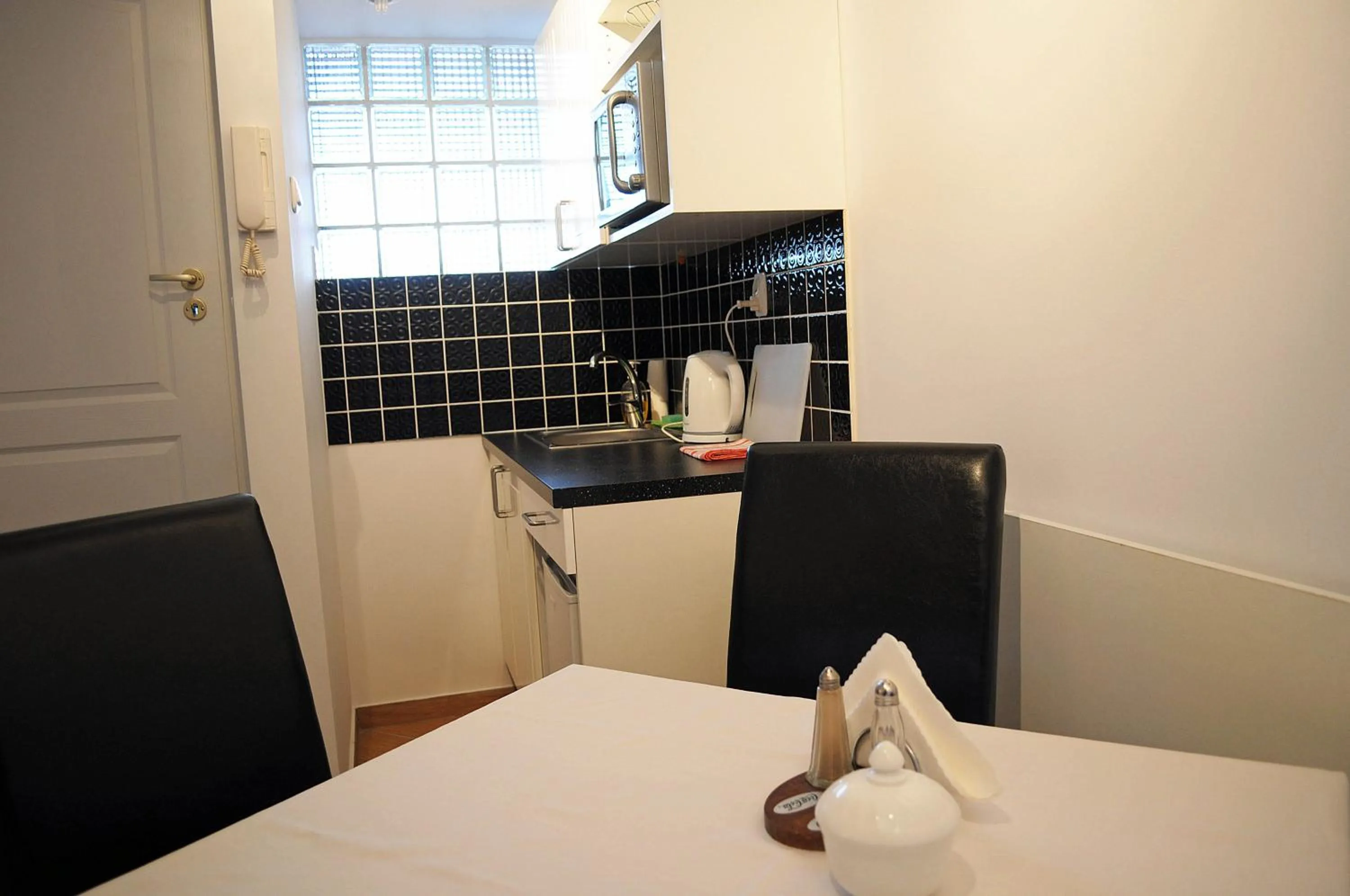 Kitchen or kitchenette, Bed in AGIS Pokoje Gościnne