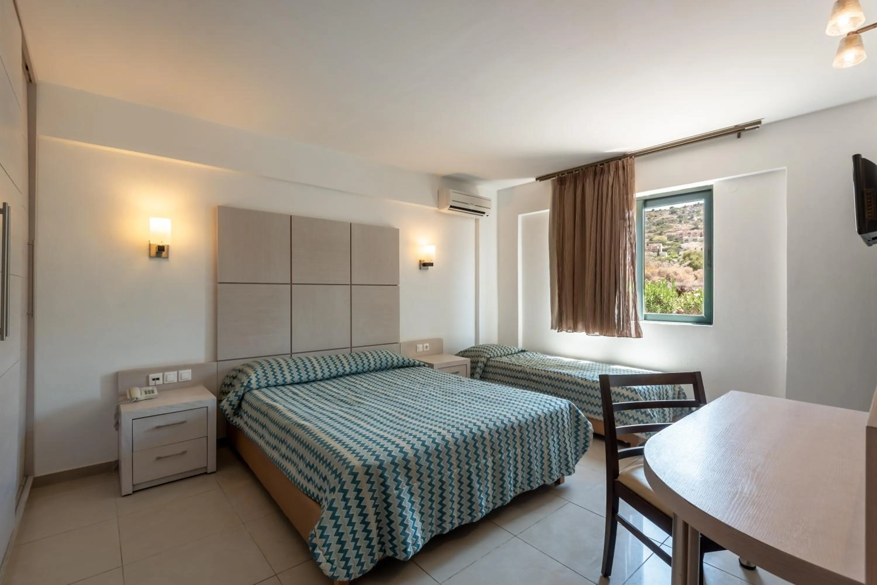 Bedroom, Bed in Mediterraneo Hotel