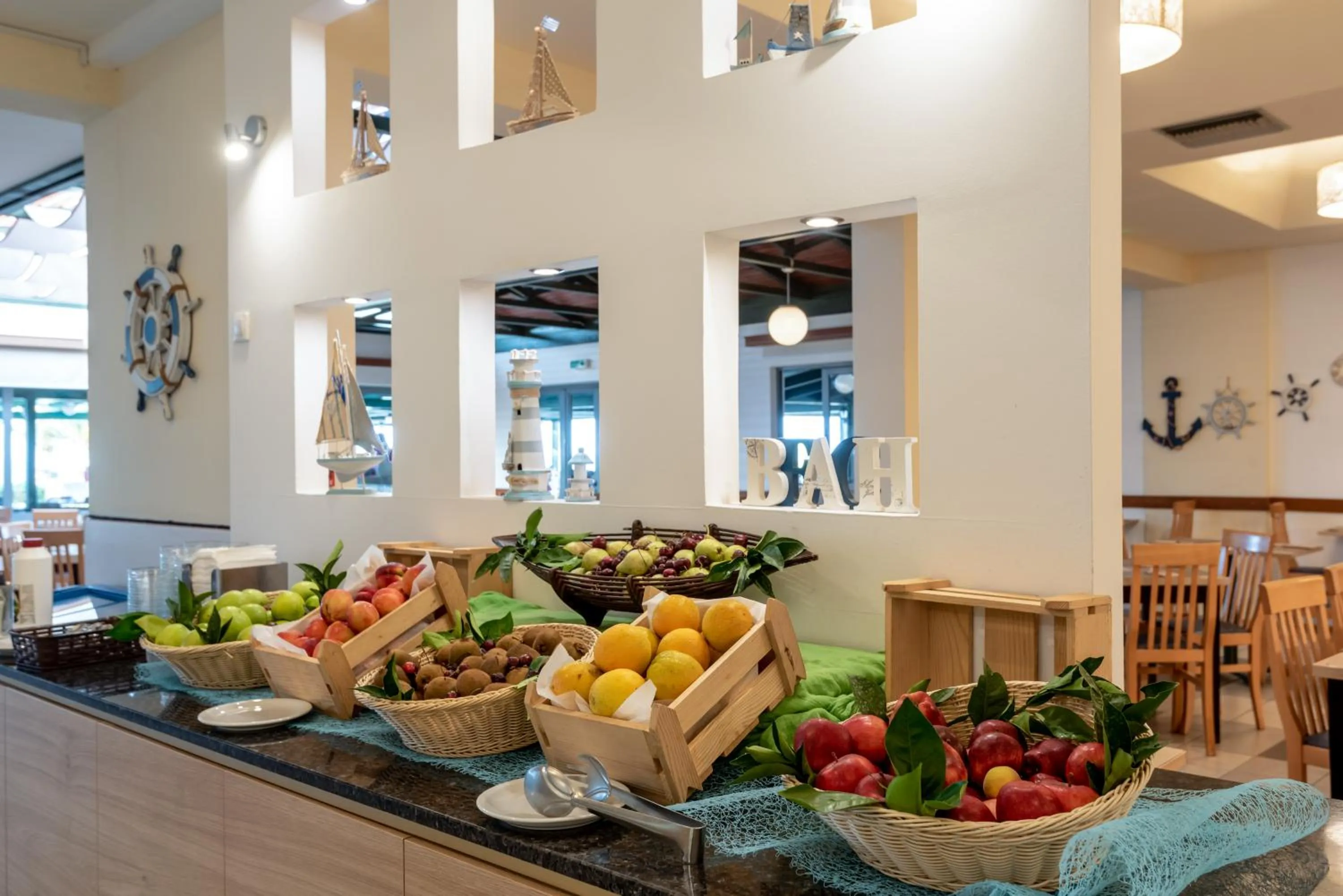 Restaurant/places to eat in Mediterraneo Hotel