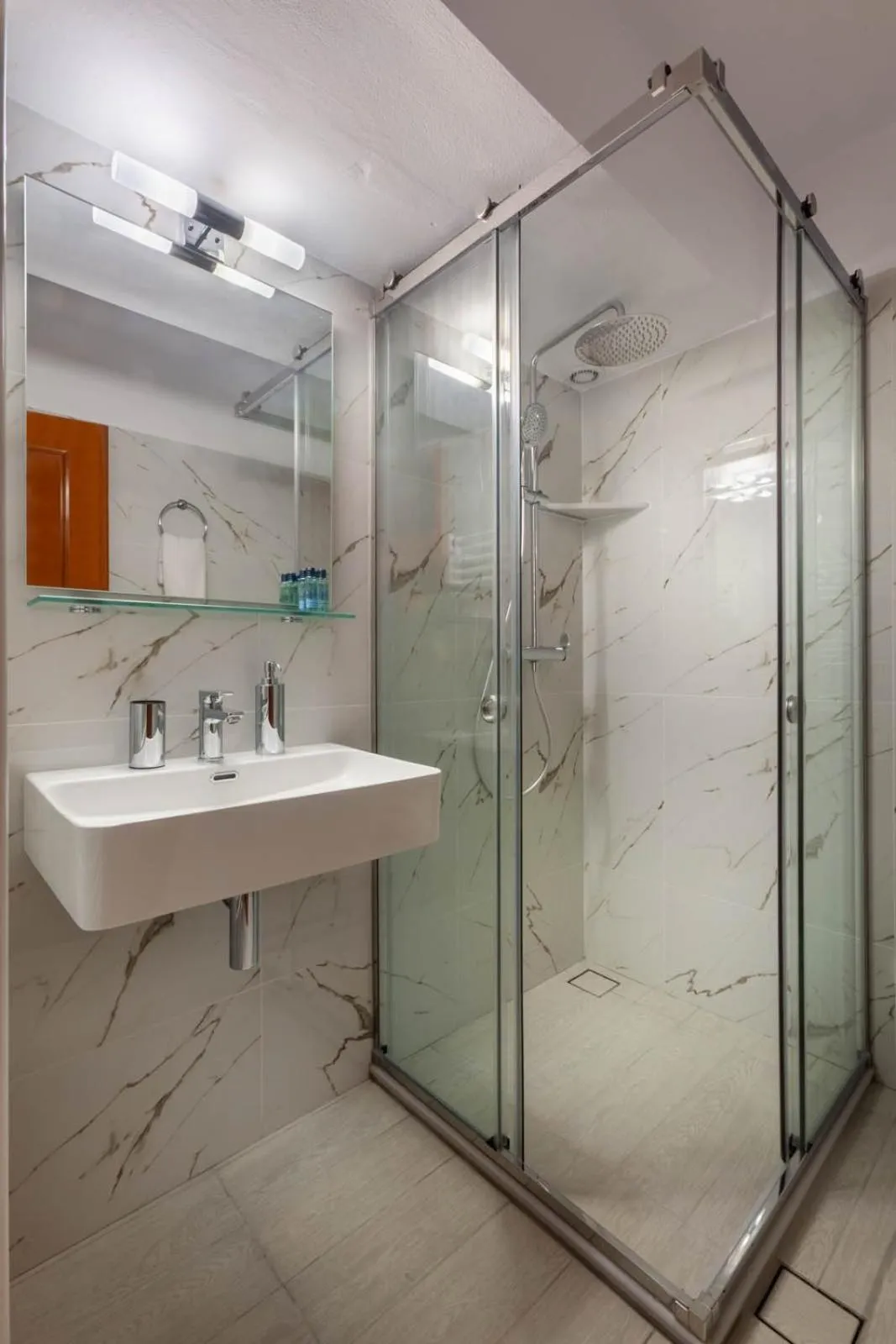 Bathroom in Petrino Guesthouse