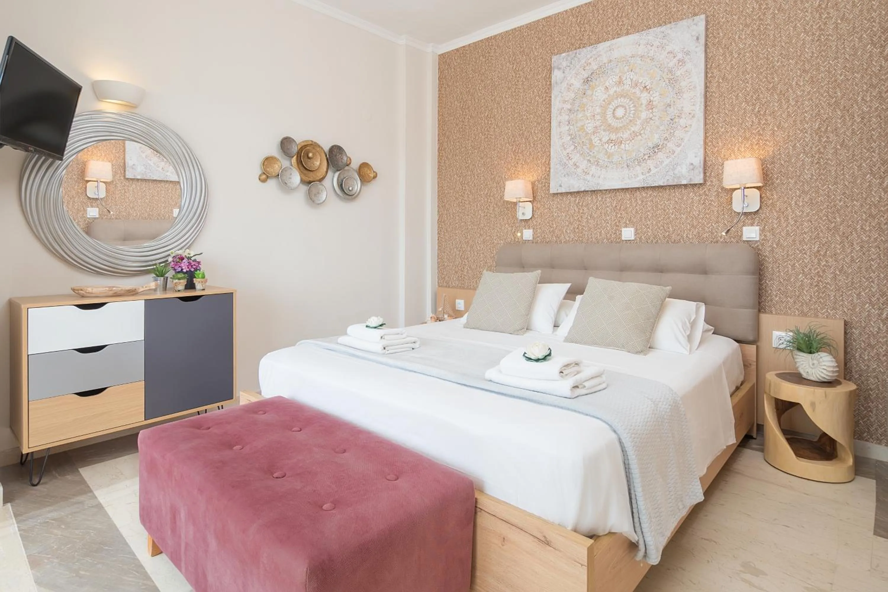 Bedroom, Bed in Pyrgos Beach Hotel Apartments