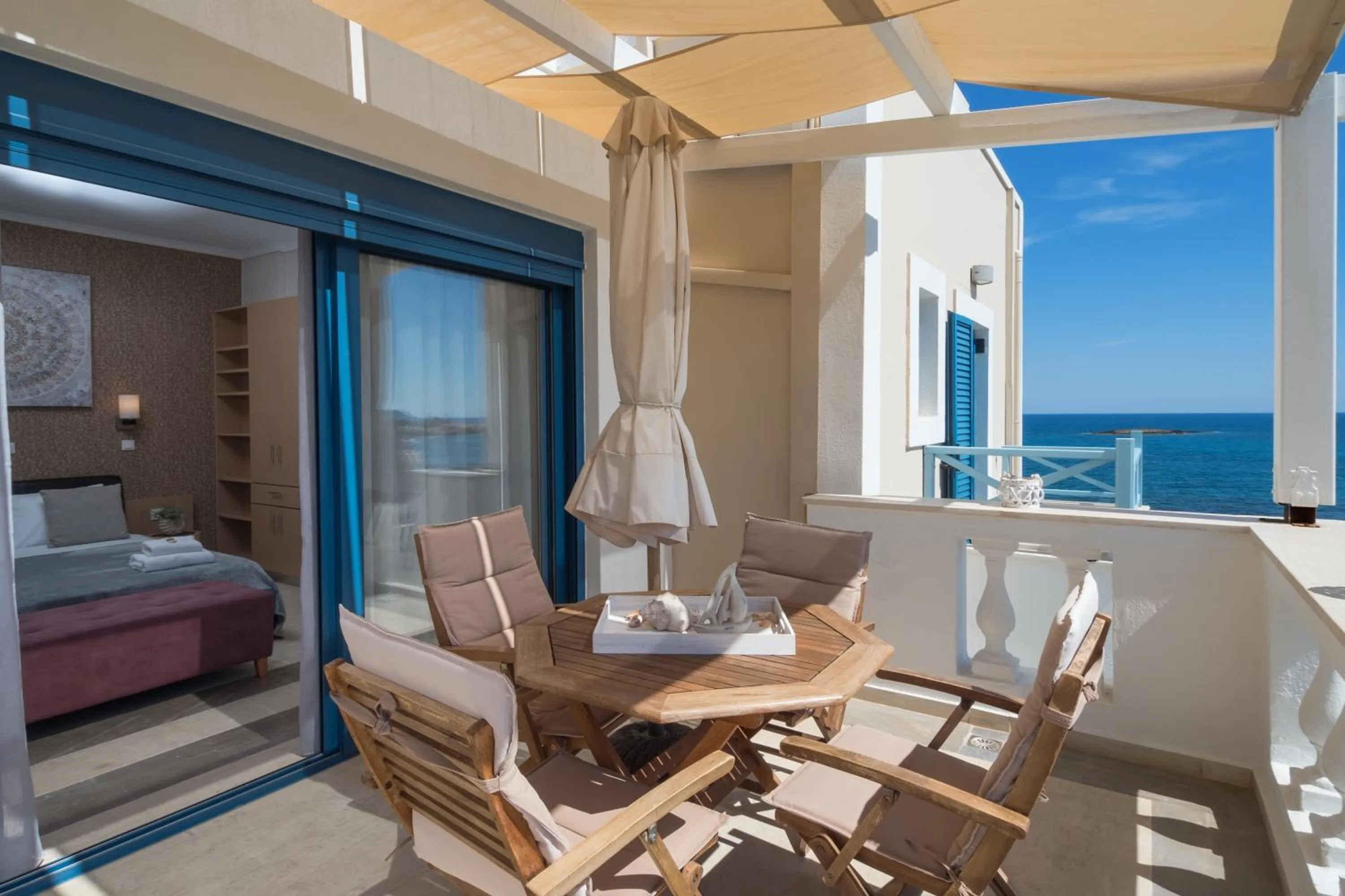 Balcony/Terrace in Pyrgos Beach Hotel Apartments