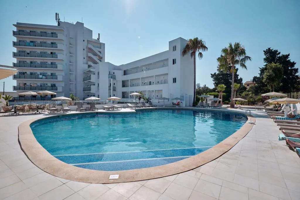 Swimming pool in Hotel Ankaa - Adults Only