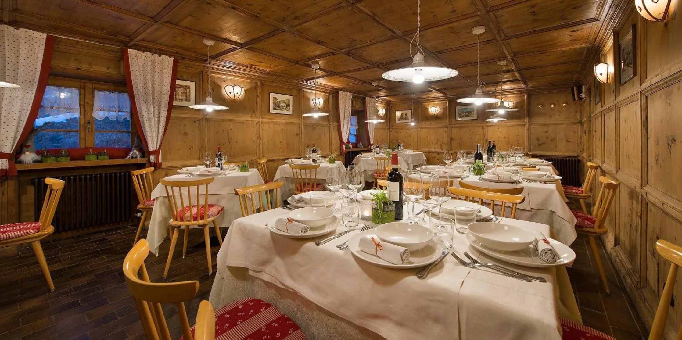 Restaurant/places to eat in Hotel Margherita