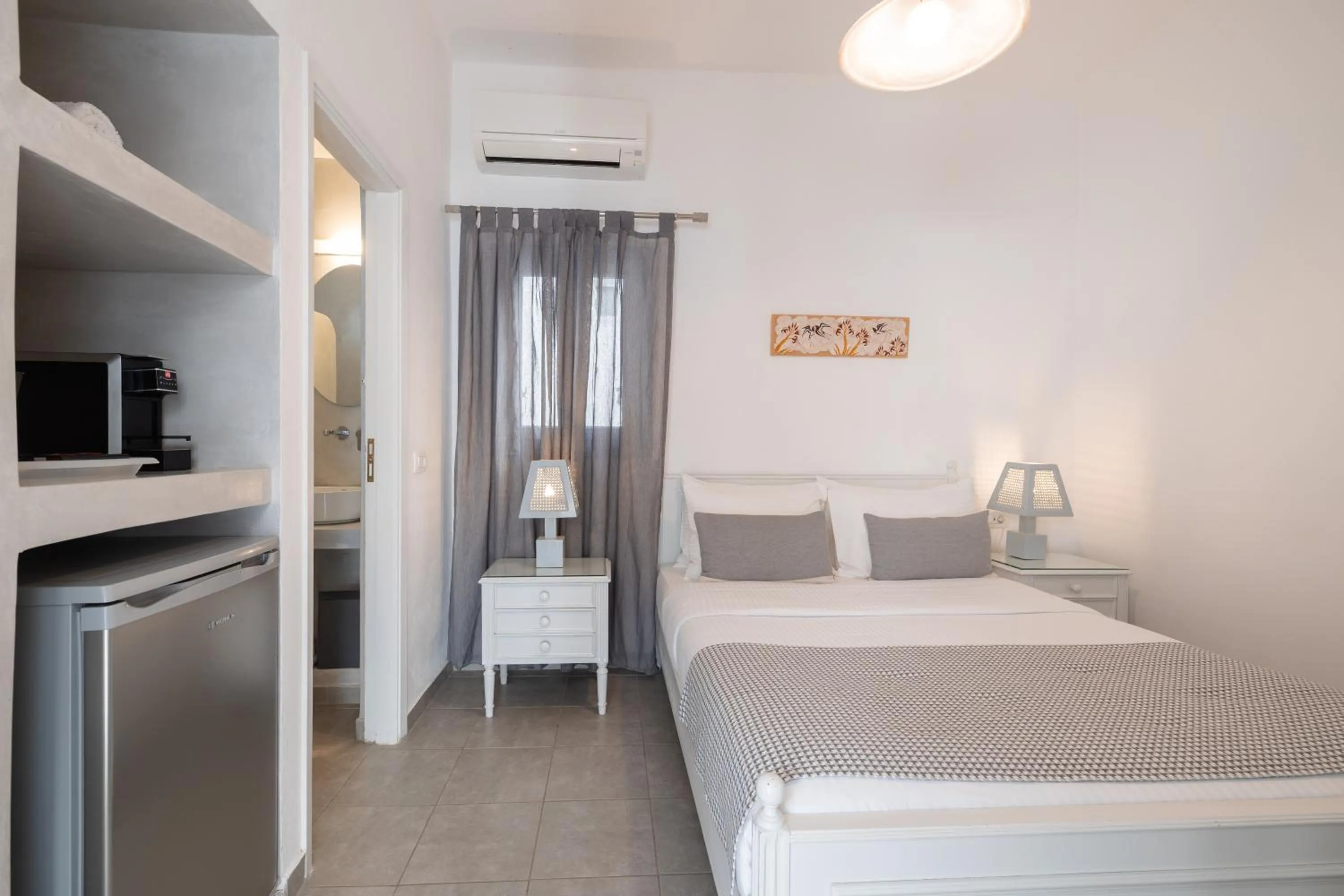 Bed in Akrotiri Hotel