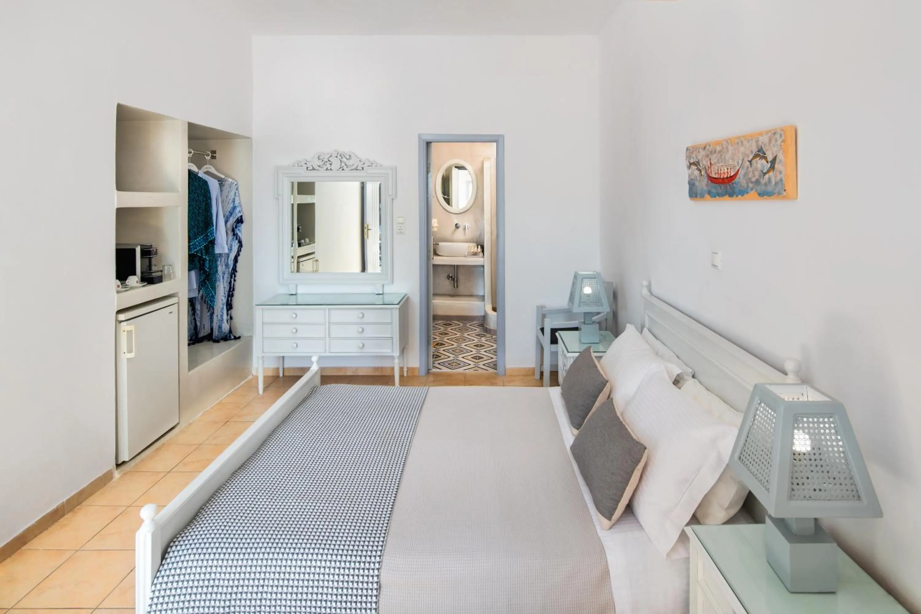 Bed in Akrotiri Hotel