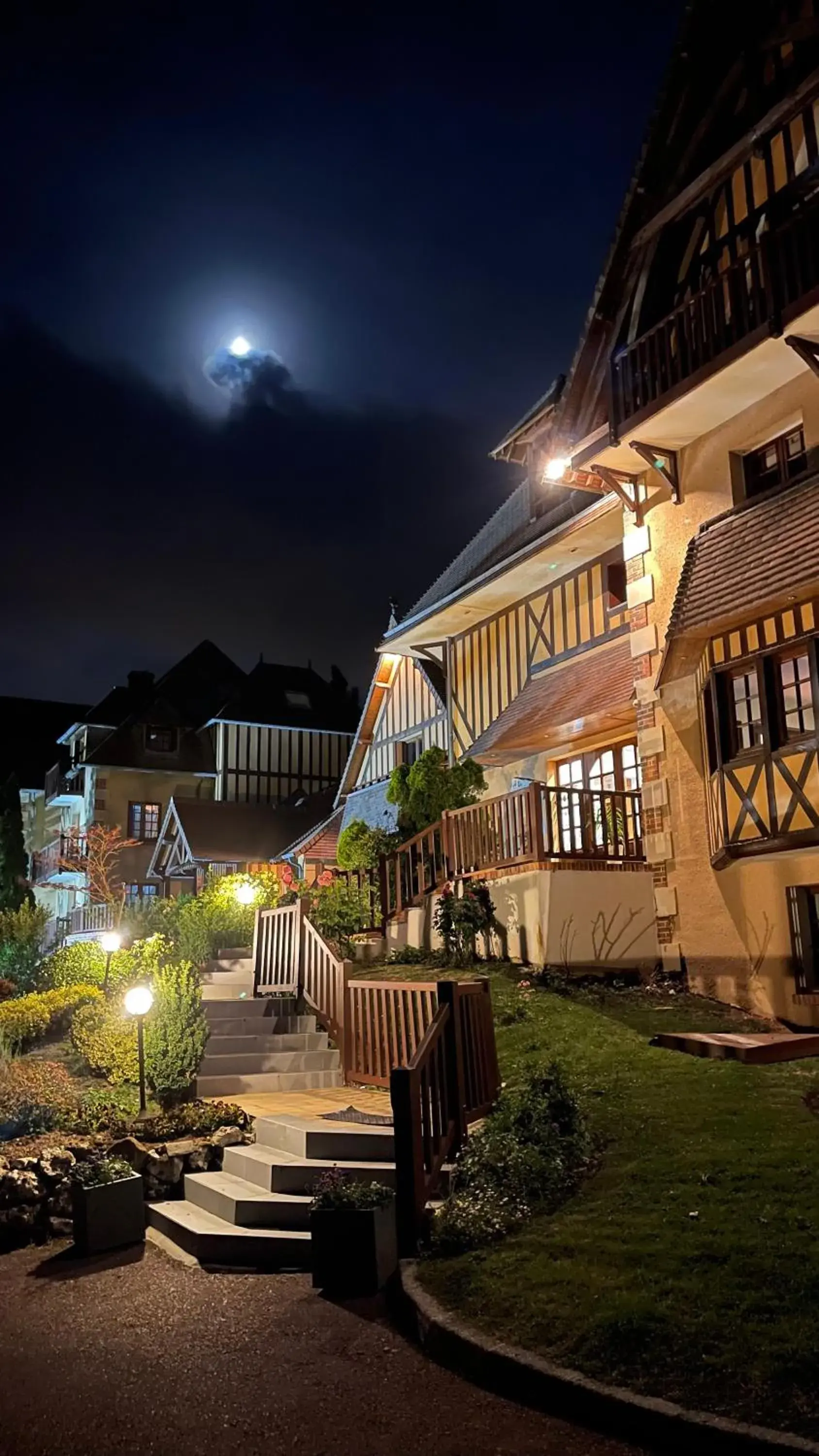 Property building in Hôtel Le Romantica Property building in Hôtel Le Romantica