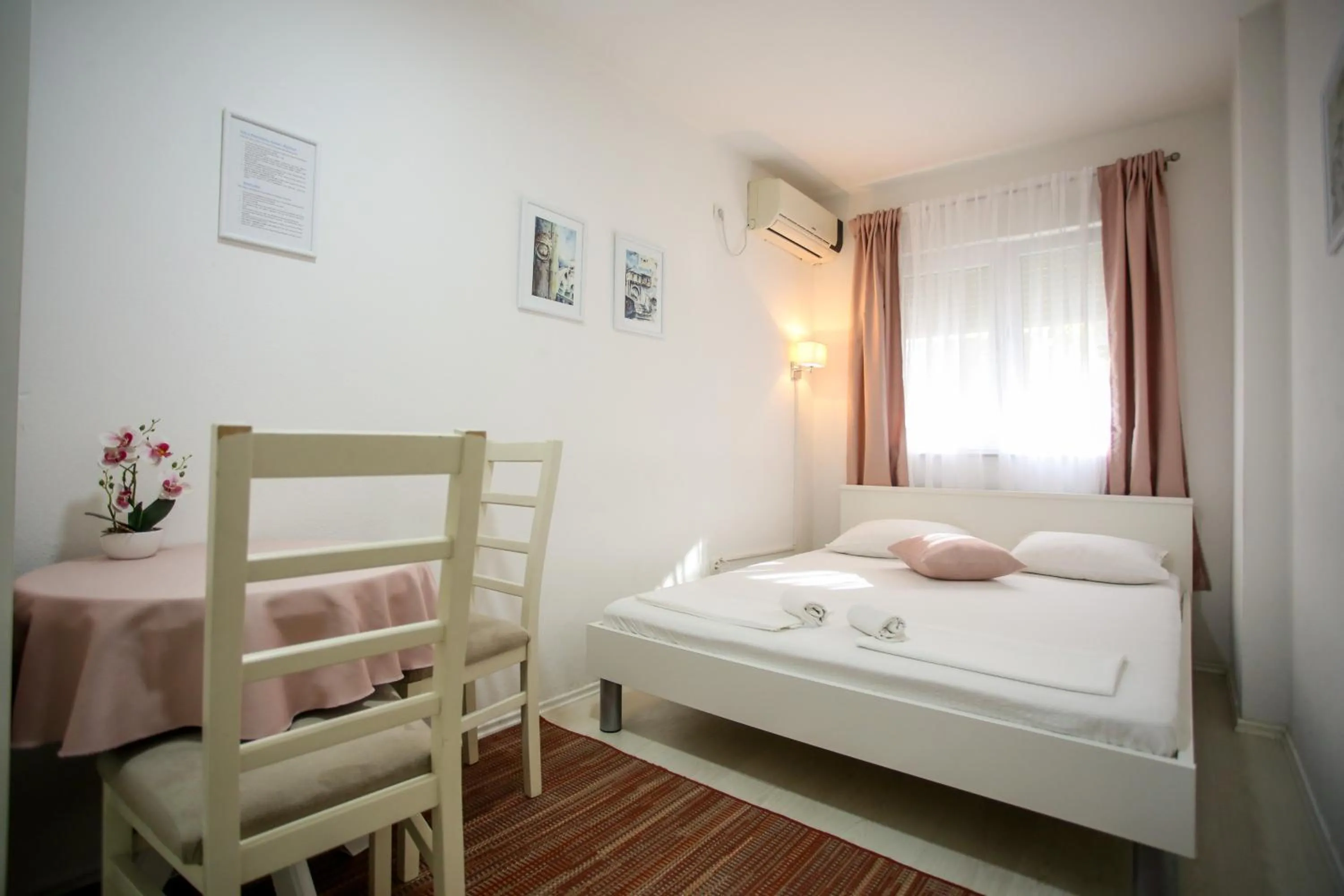 Photo of the whole room, Bed in Guesthouse Aurora