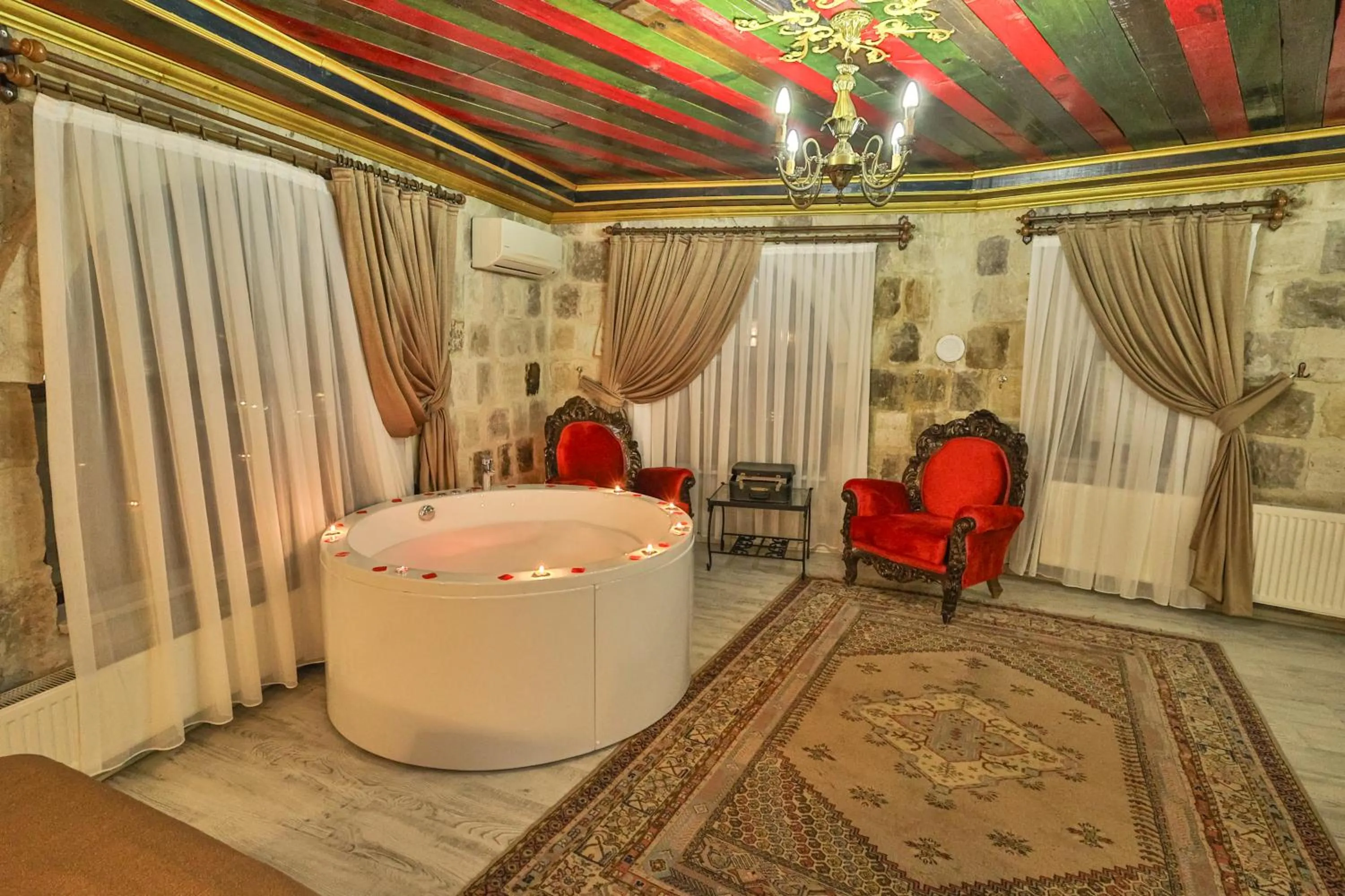 Hot Tub in Bedrock Cave Hotel