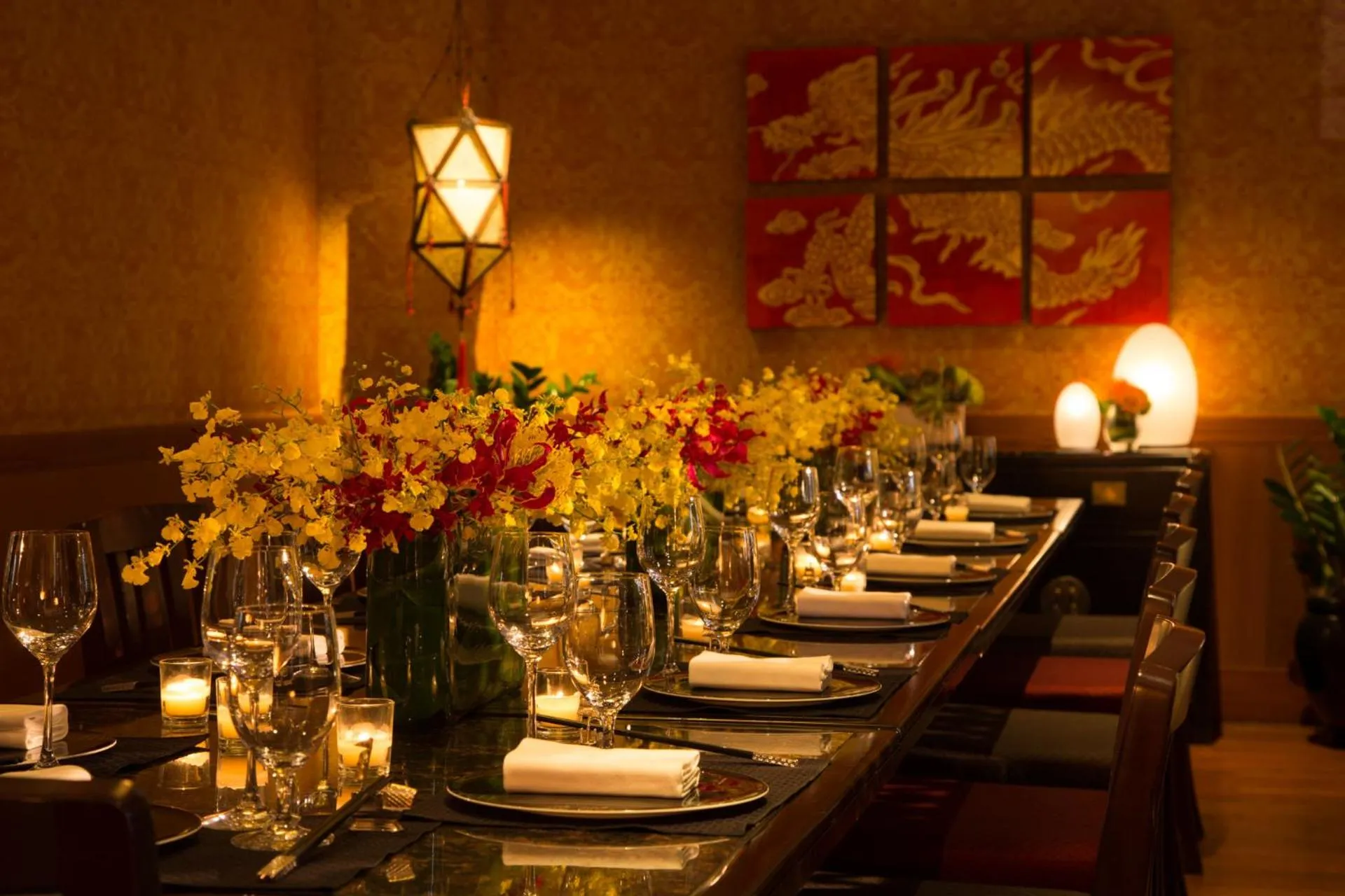 Restaurant/places to eat in The Peninsula Chicago