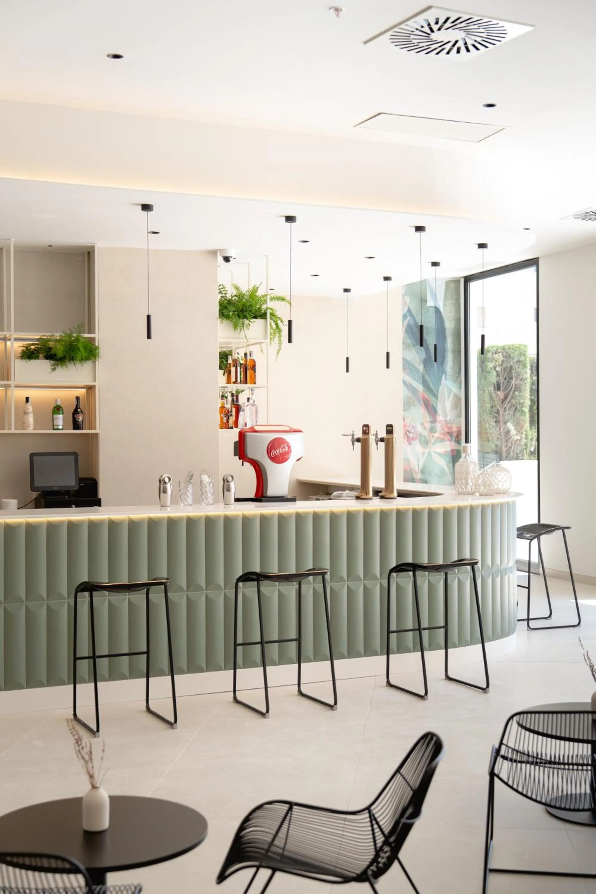 Lounge or bar in Hotel RH Arena - Todo Incluido