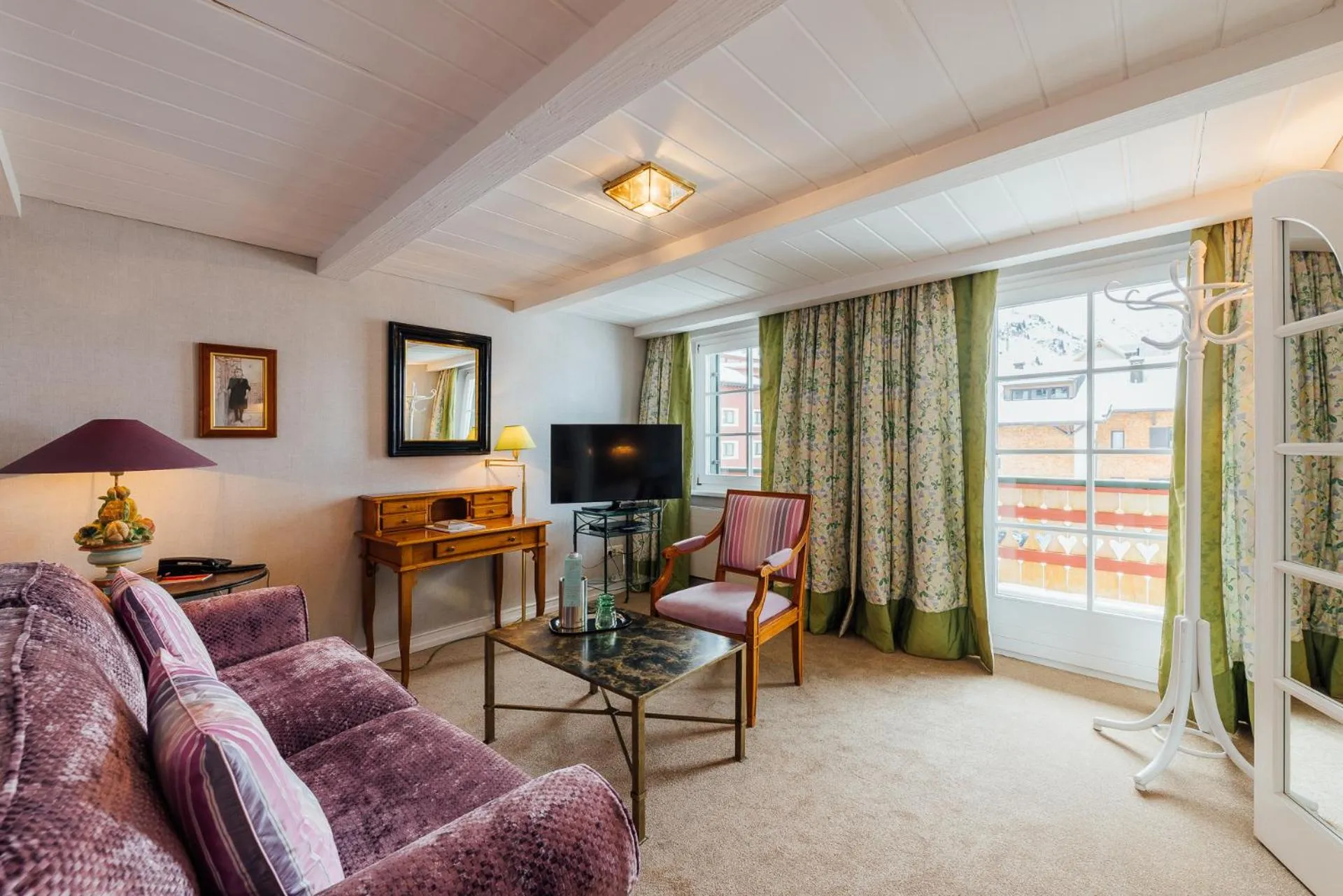 Living room in Hotel Edelweiss