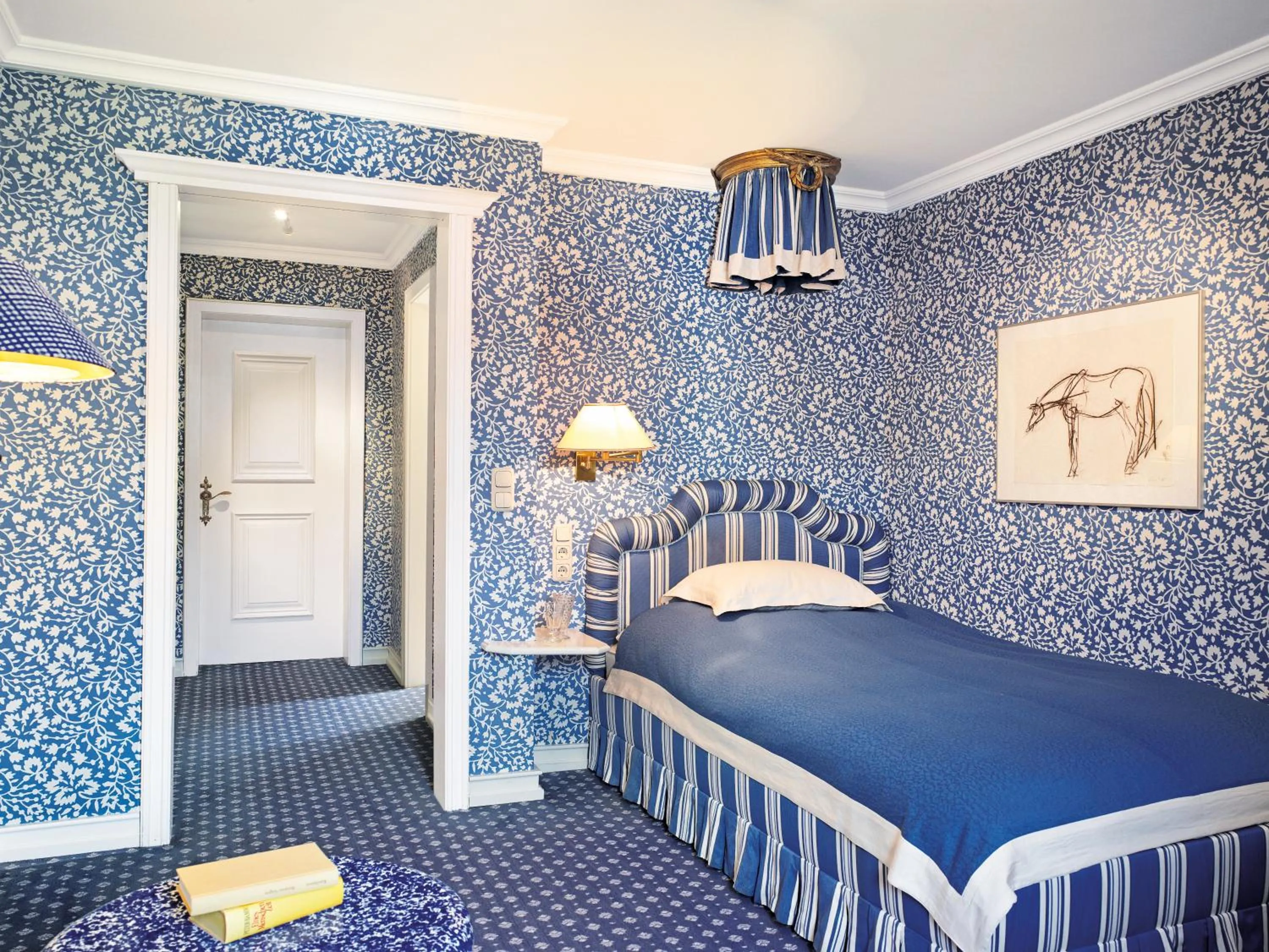 Bed in Hotel Edelweiss