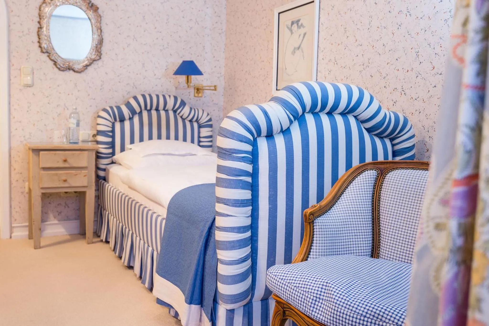 Bed in Hotel Edelweiss