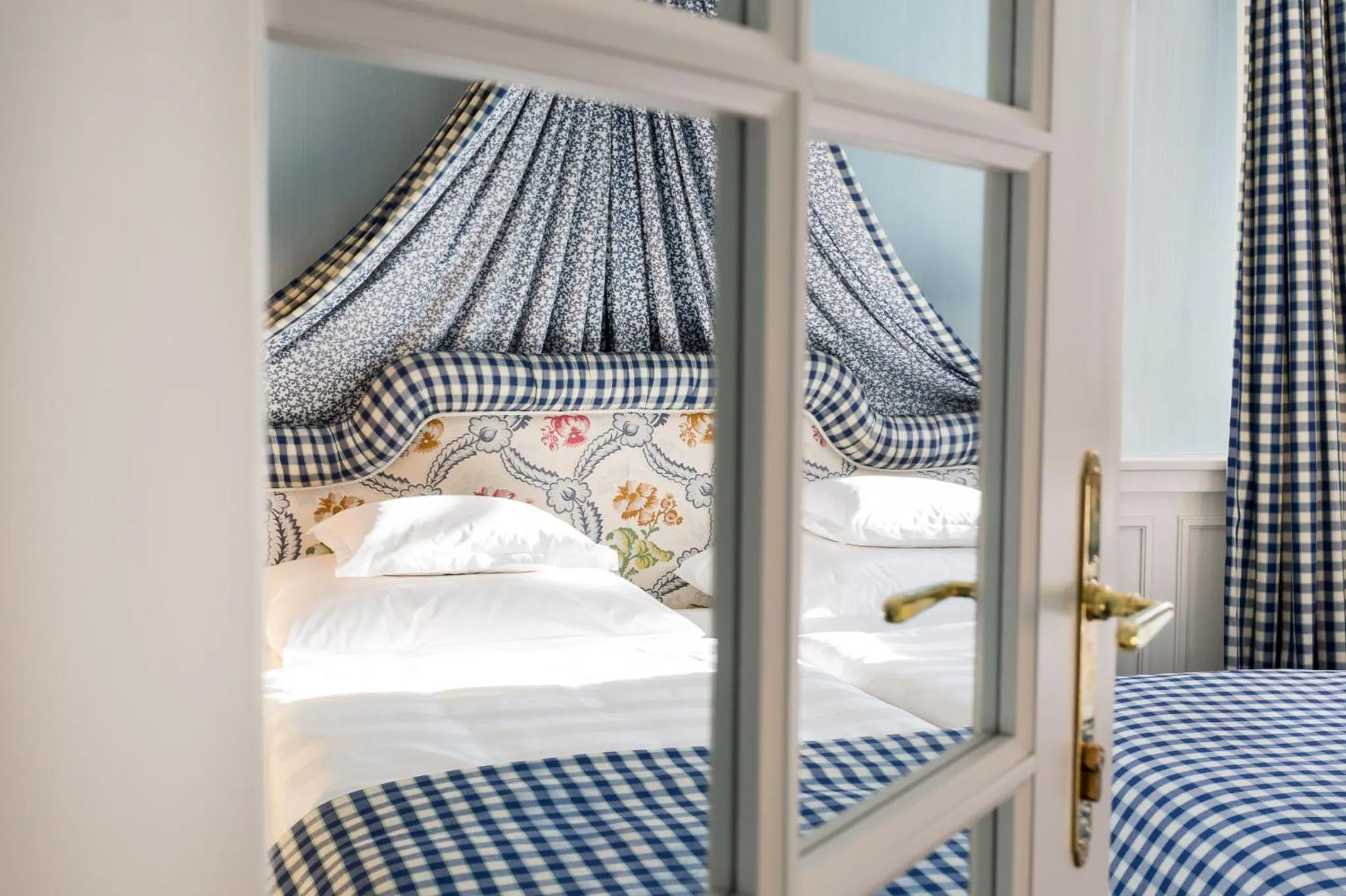 Bed in Hotel Edelweiss