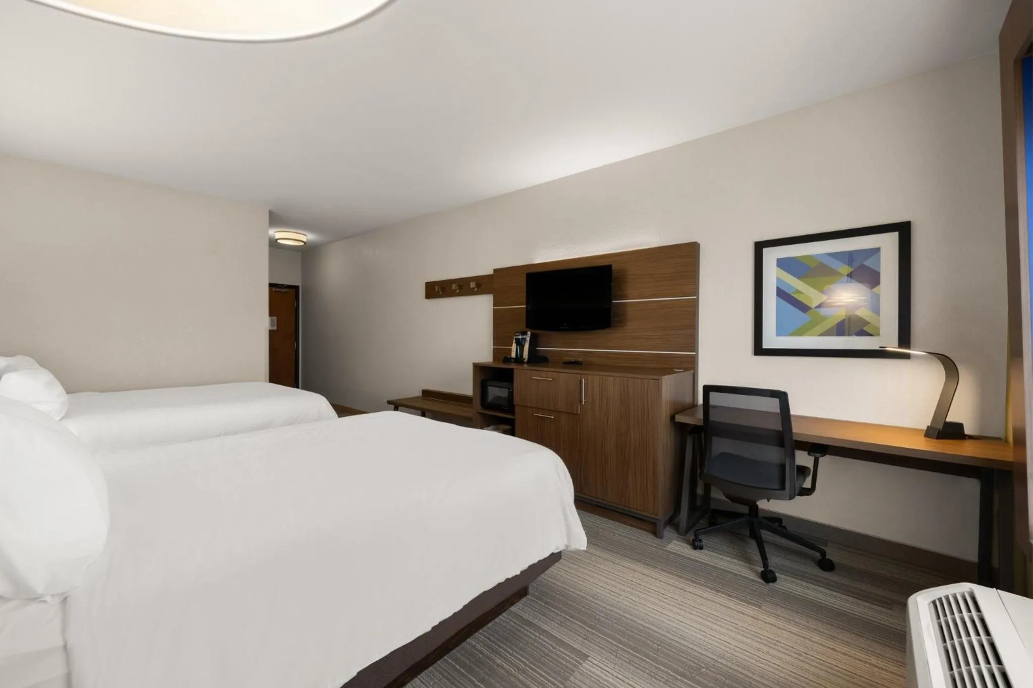 Photo of the whole room, Bed in Holiday Inn Express Hotel & Suites Limon I-70/Exit 359 by IHG