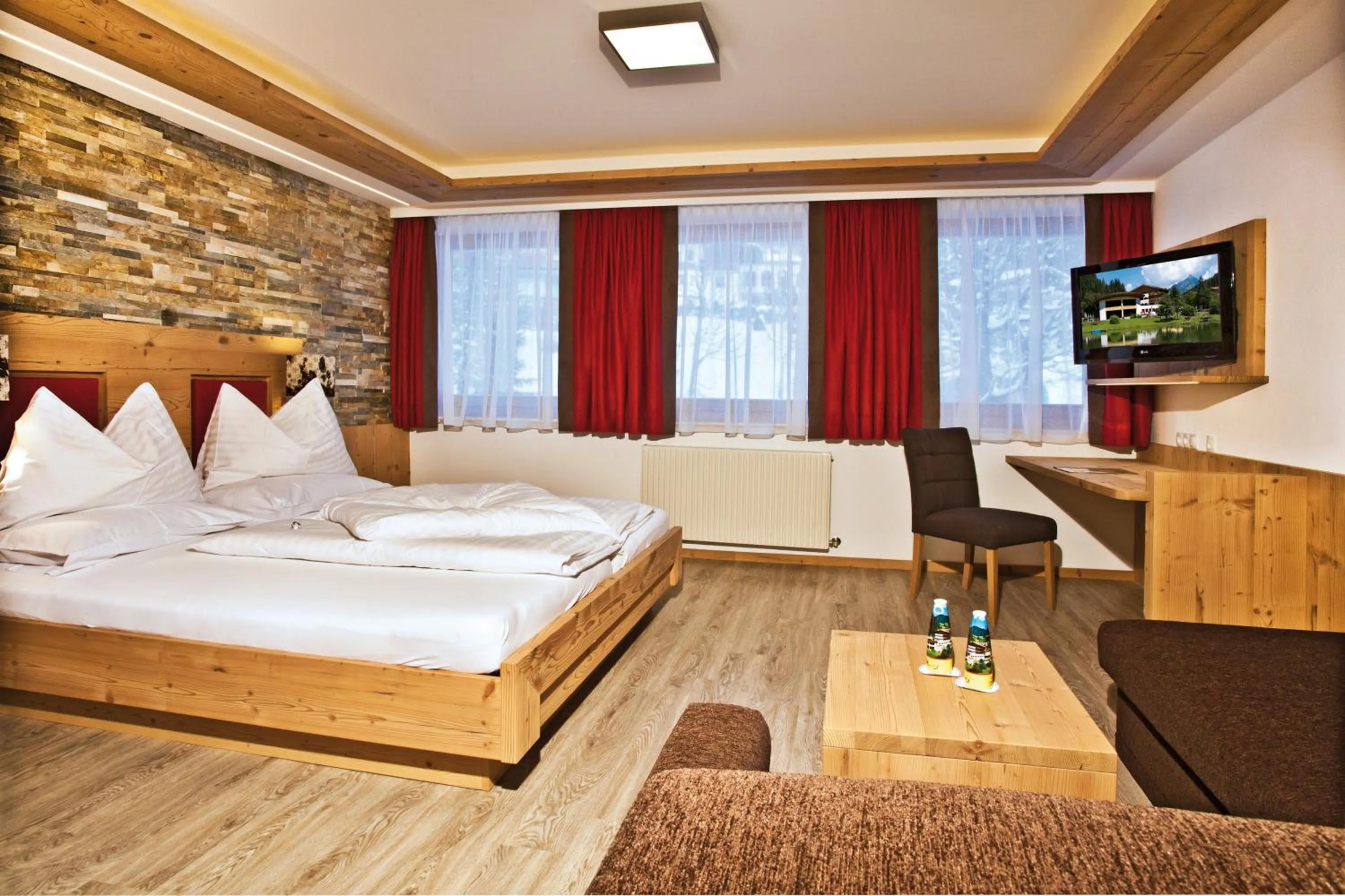 Bed in Landhotel Alpenhof Filzmoos