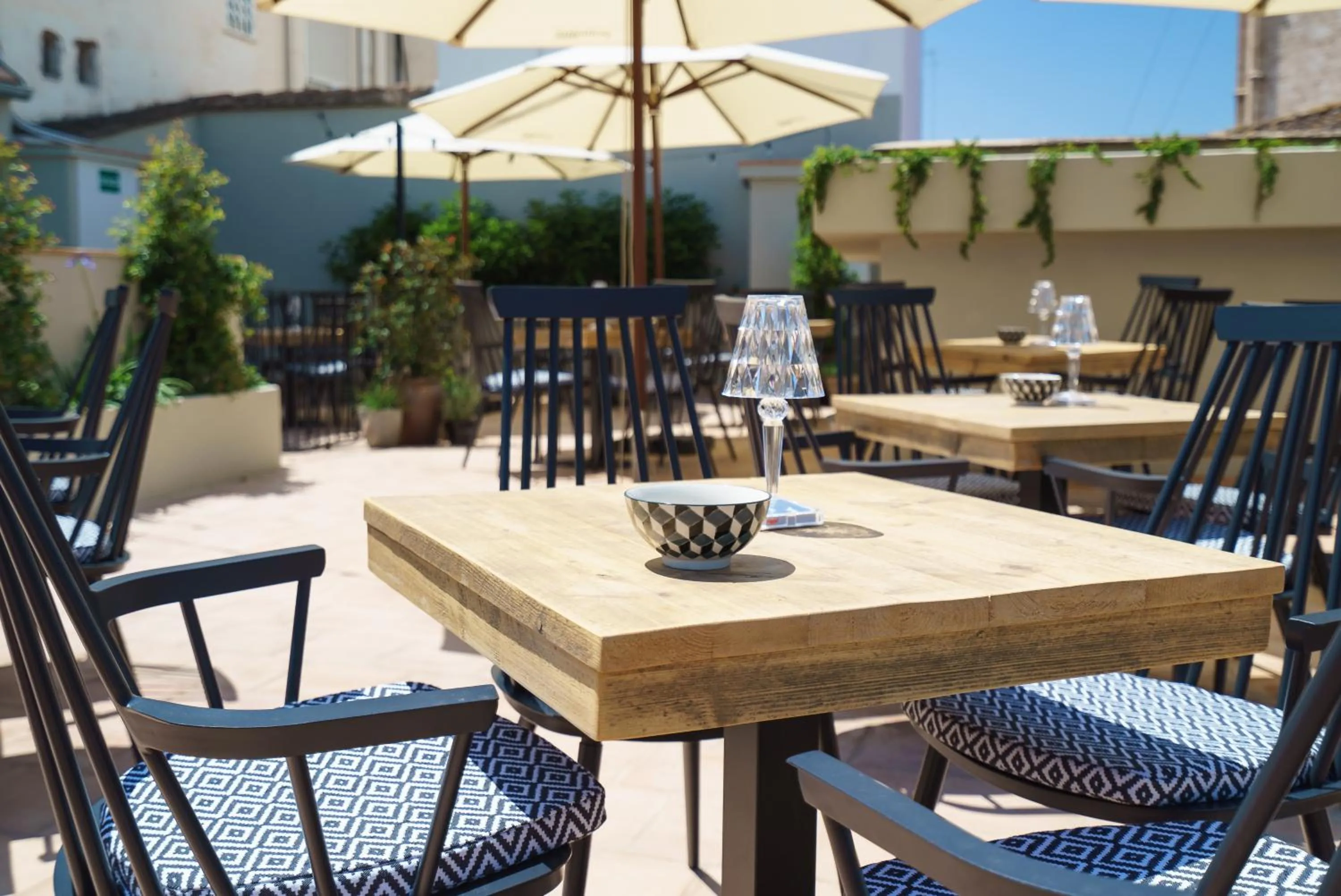 Restaurant/places to eat in The Valentia Cabillers