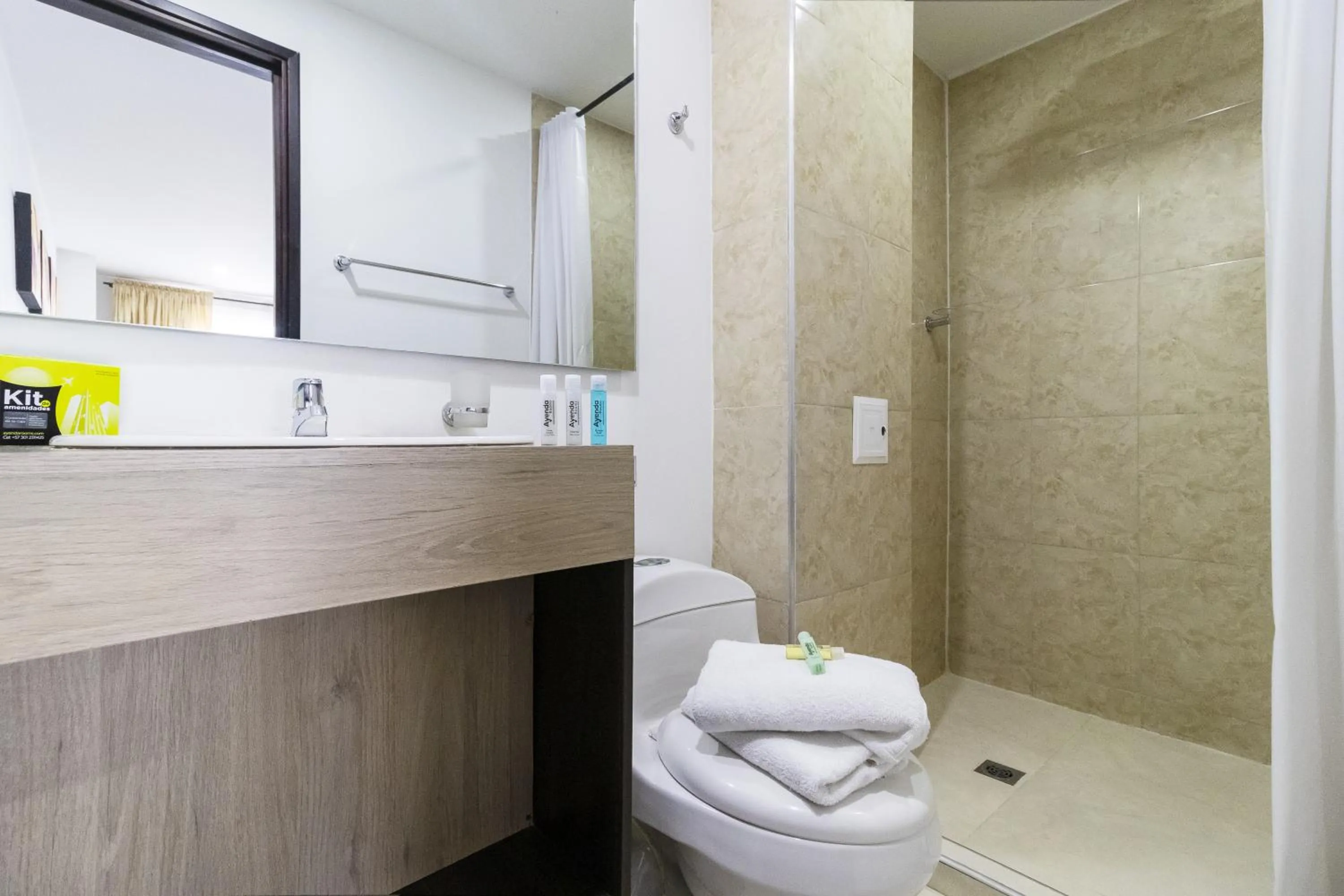 Toilet in Ayenda 1063 Golden