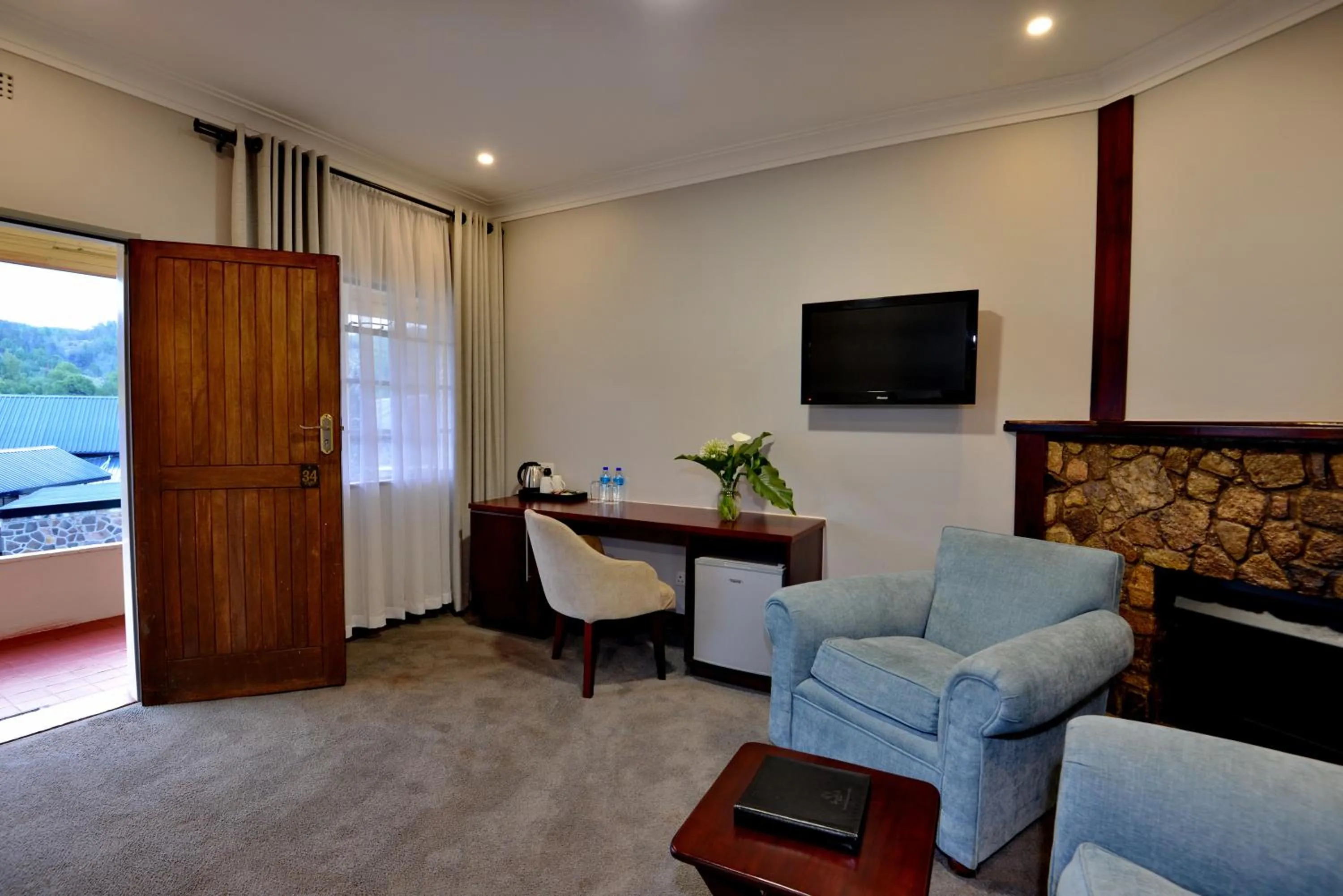 Lounge or bar in Troutbeck Resort