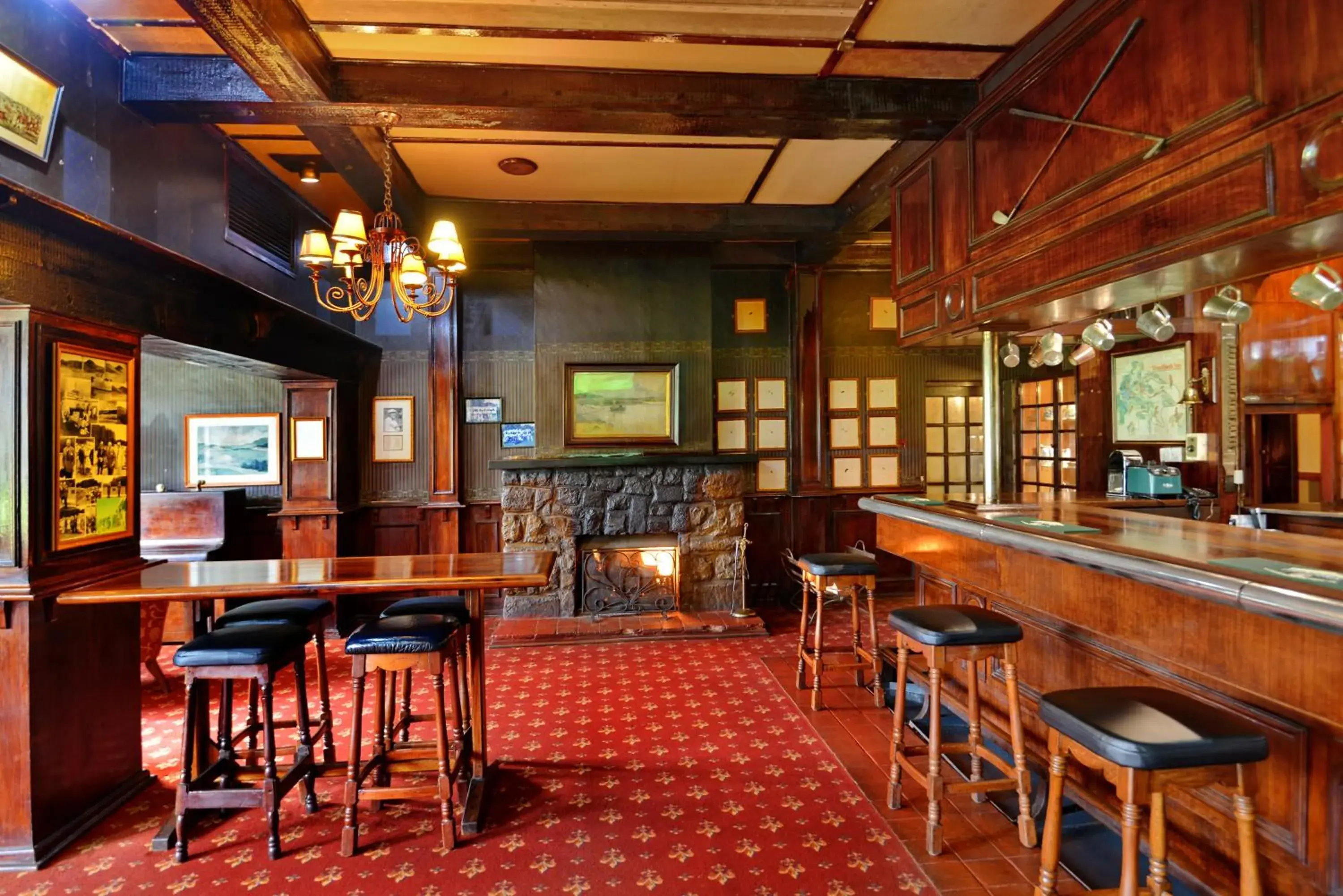 Lounge or bar in Troutbeck Resort Lounge or bar in Troutbeck Resort