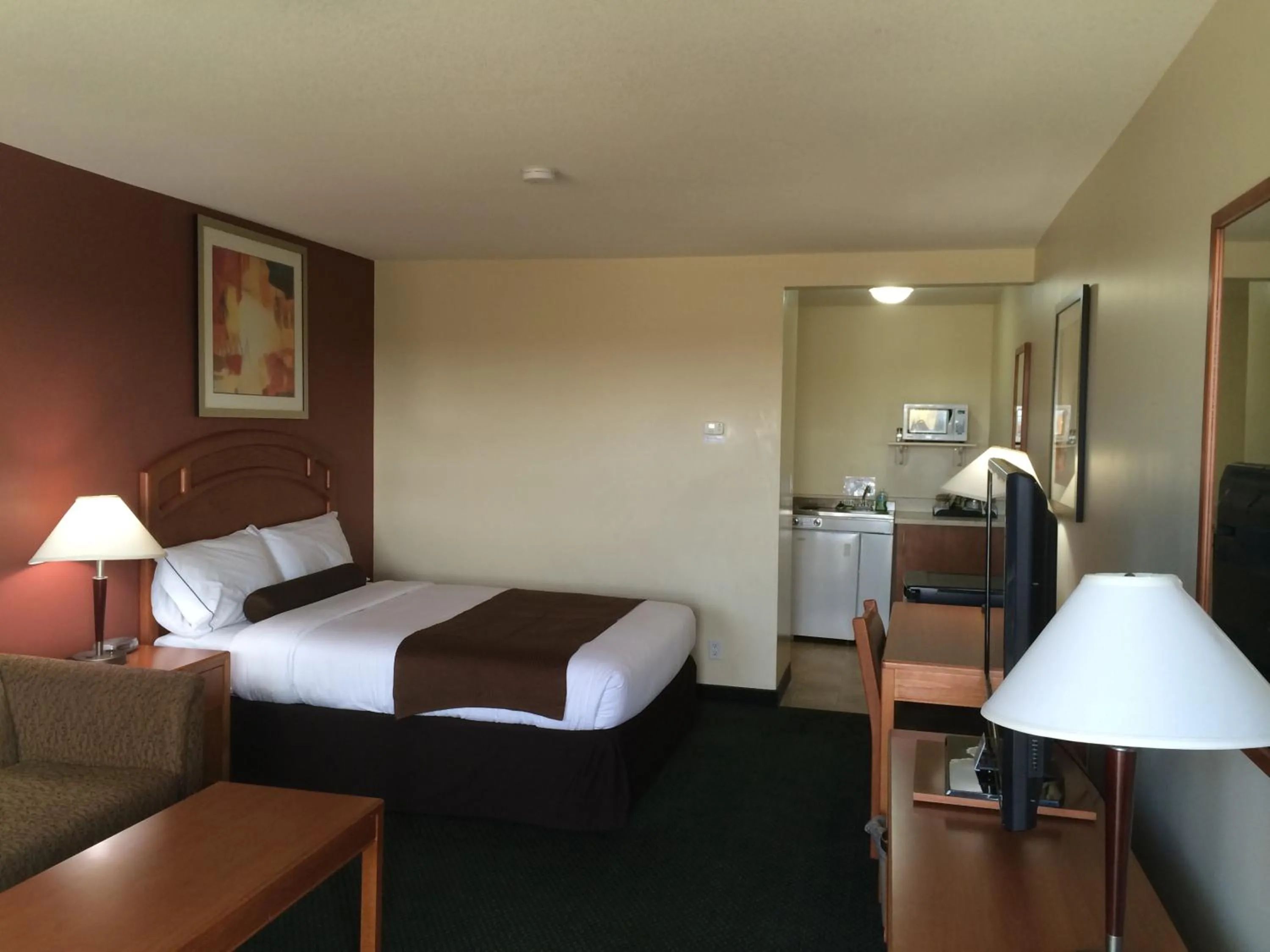 Living room, Bed in Western Valley Inn