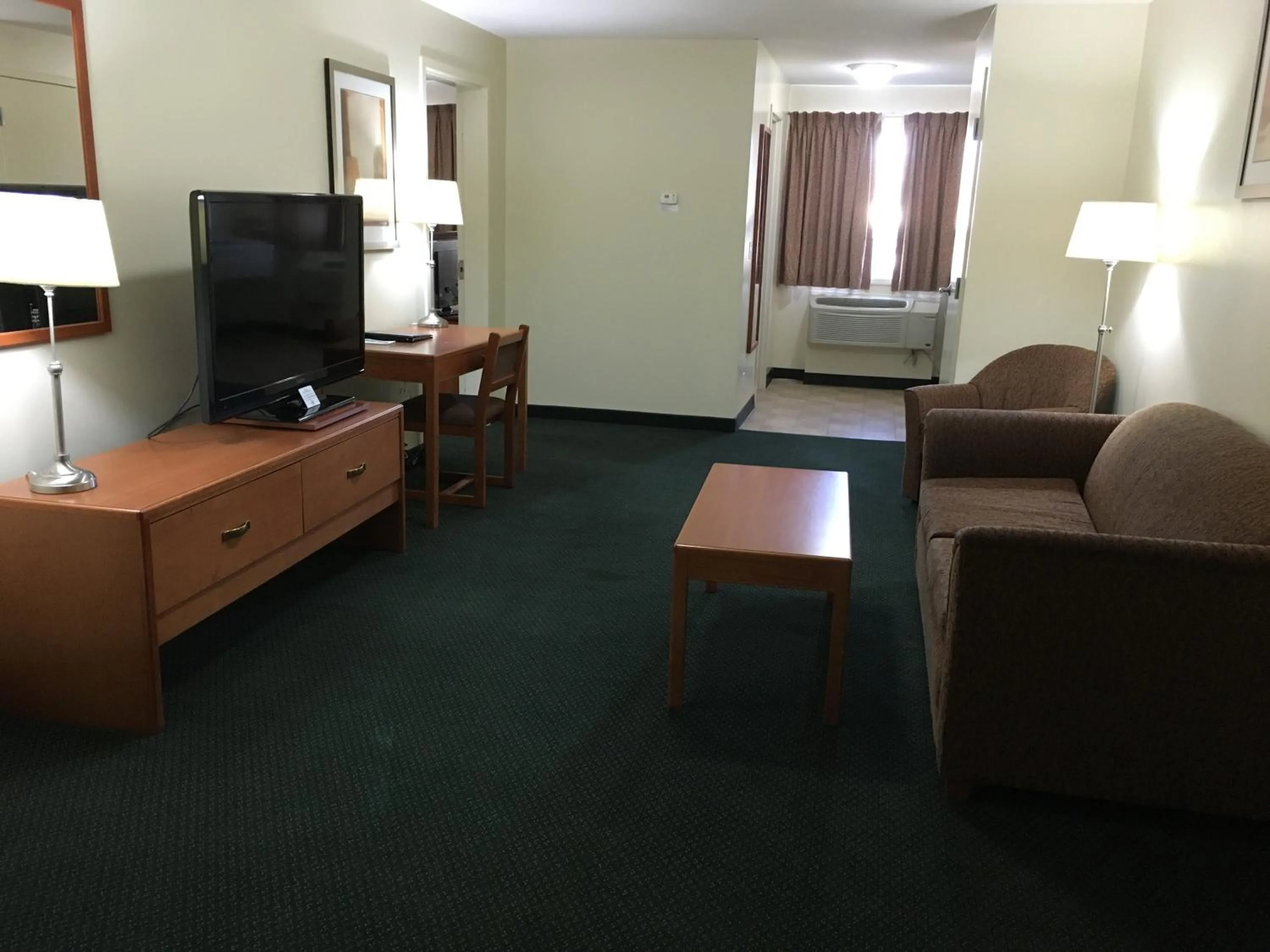 TV and multimedia in Western Valley Inn