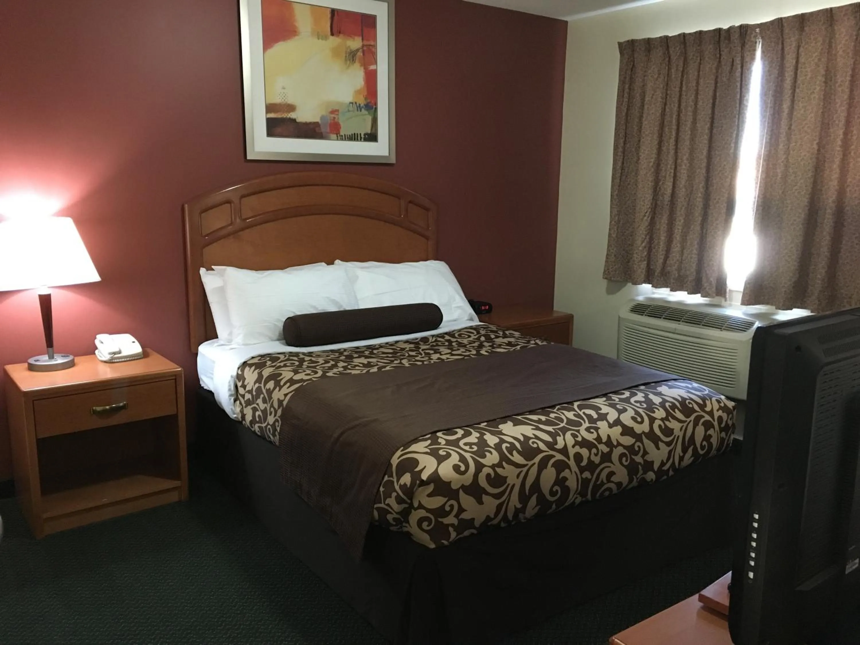 Bed in Western Valley Inn
