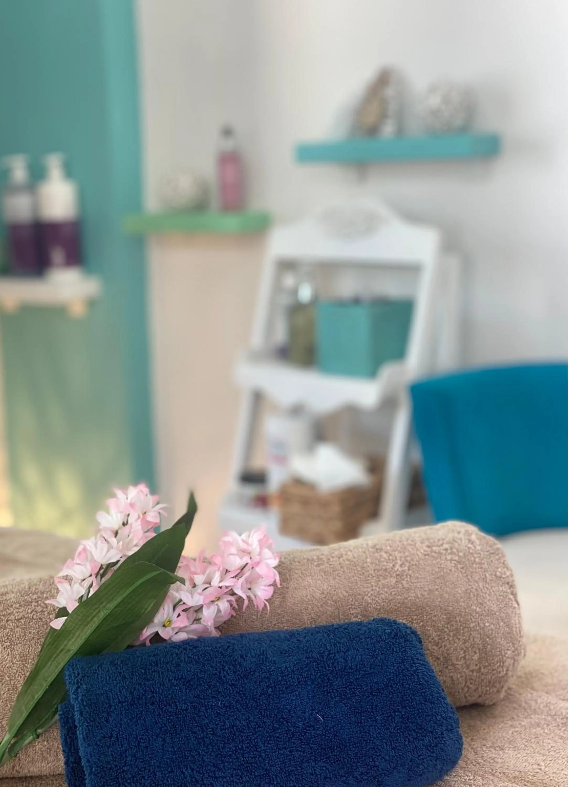 Massage, Bed in Aurora Santorini