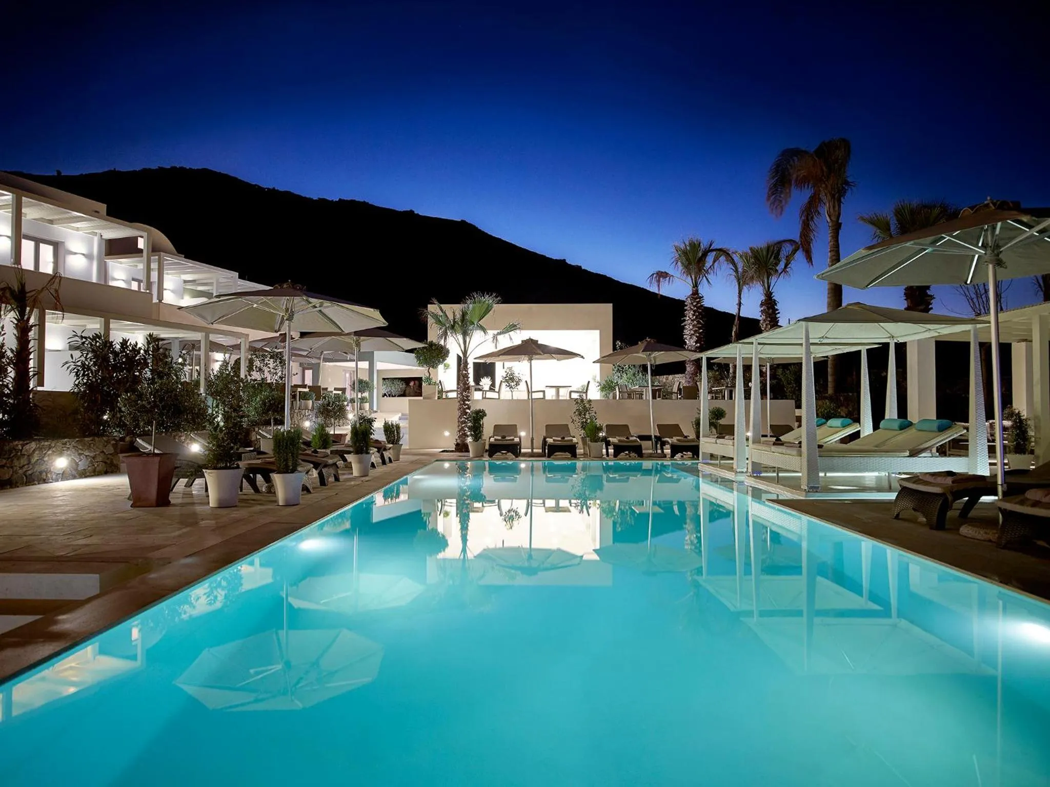 Night in Aurora Santorini