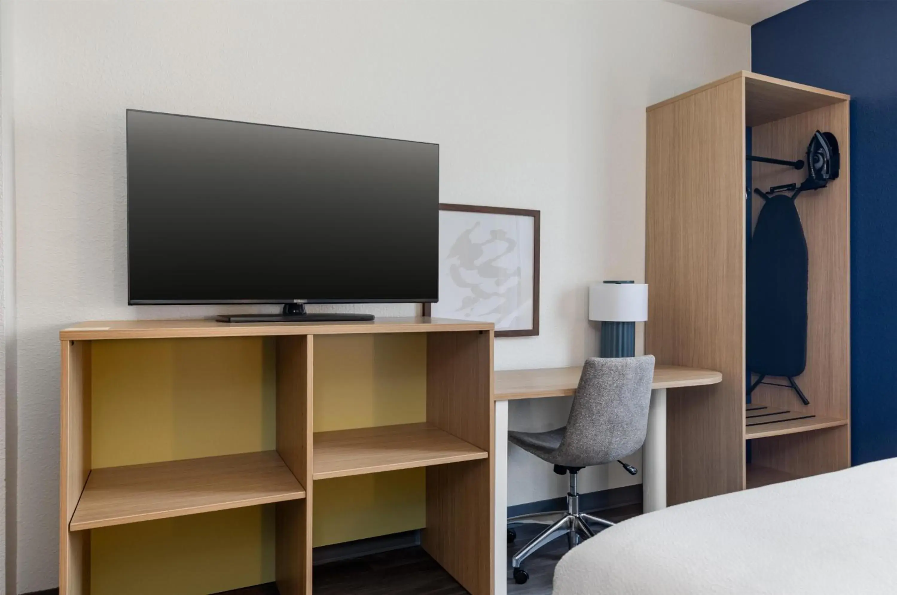 Bedroom, Bed in Spark by Hilton Indianapolis Northeast Fishers Bedroom, Bed in Spark by Hilton Indianapolis Northeast Fishers