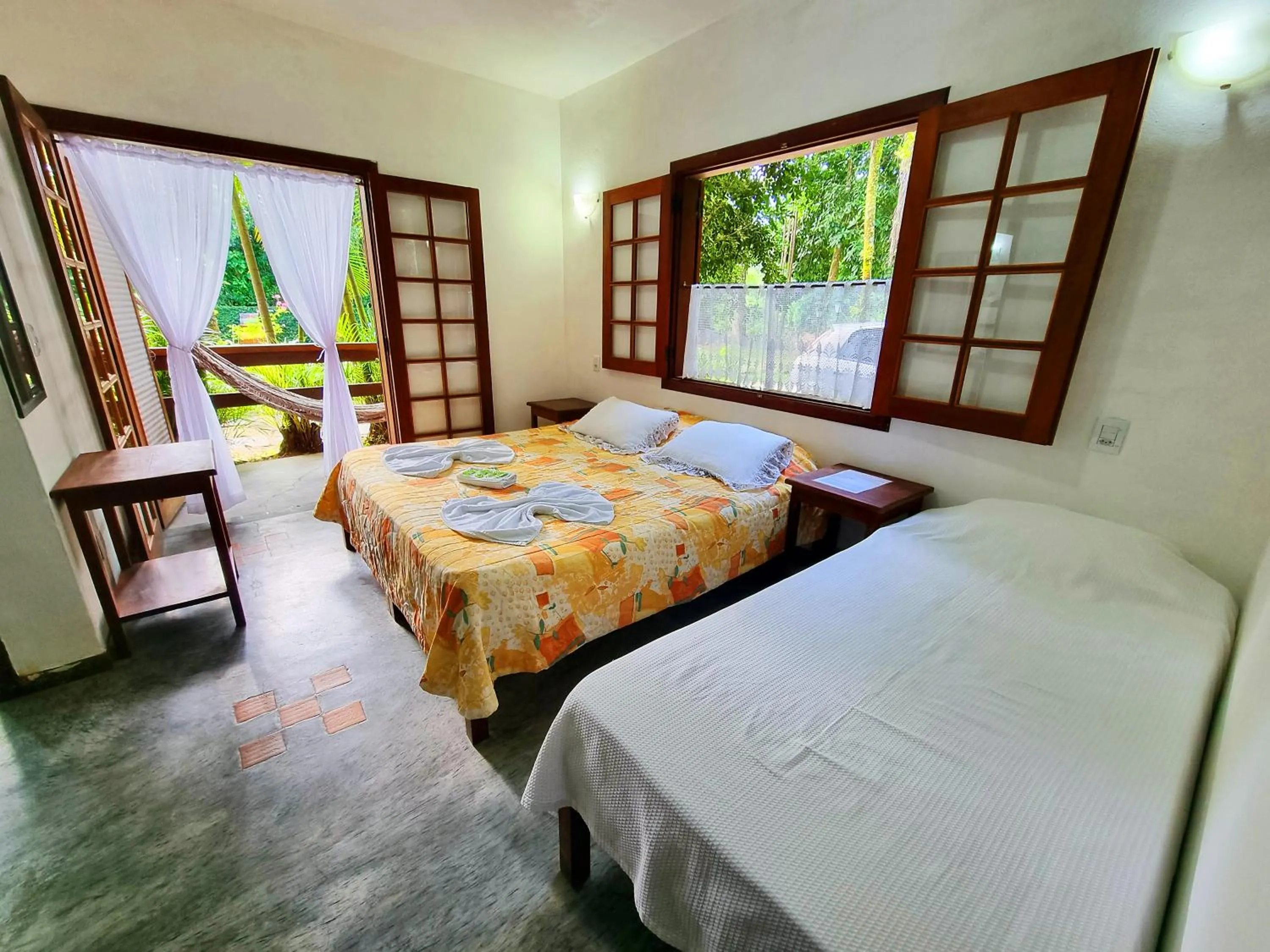 Photo of the whole room, Bed in Pousada Rumo dos Ventos