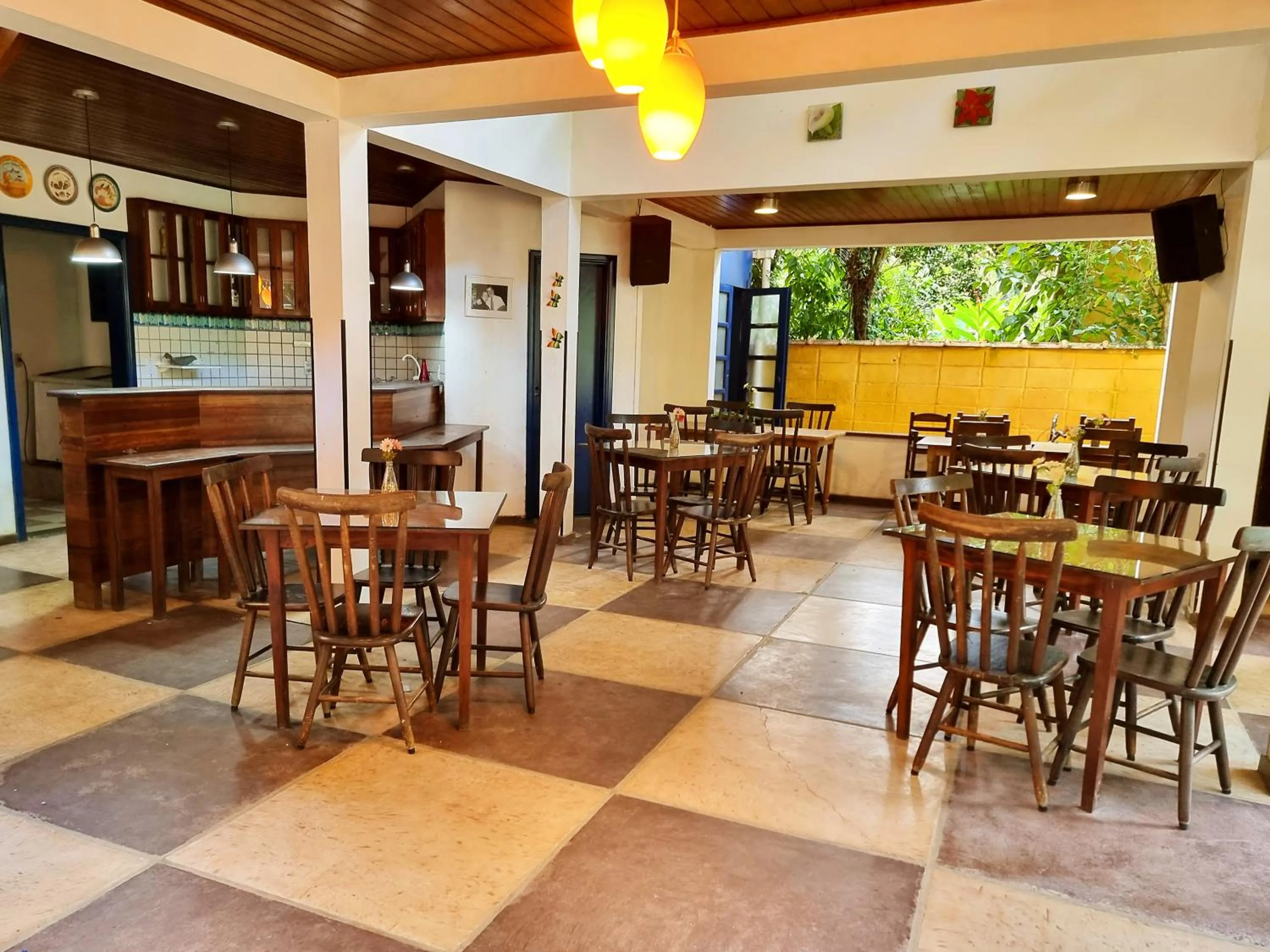 Restaurant/places to eat in Pousada Rumo dos Ventos