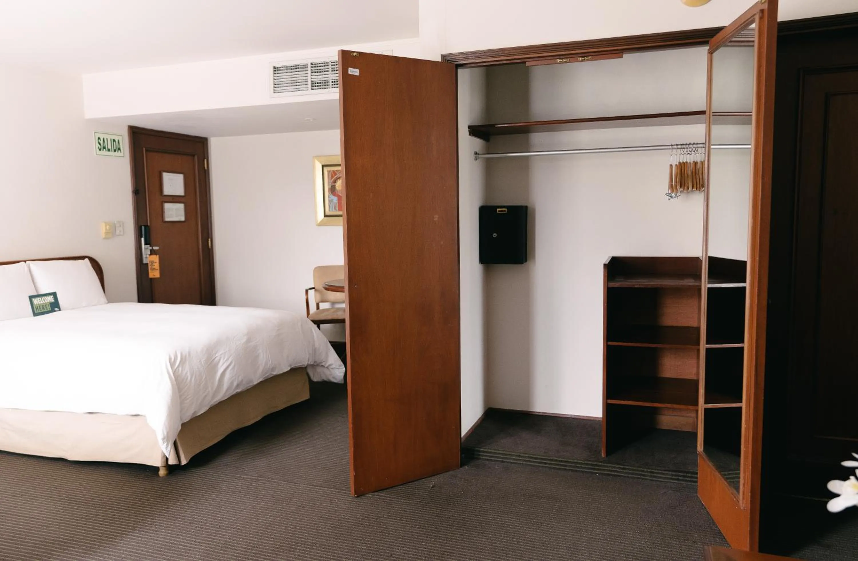 View (from property/room), Bed in BTH Hotel Lima Golf