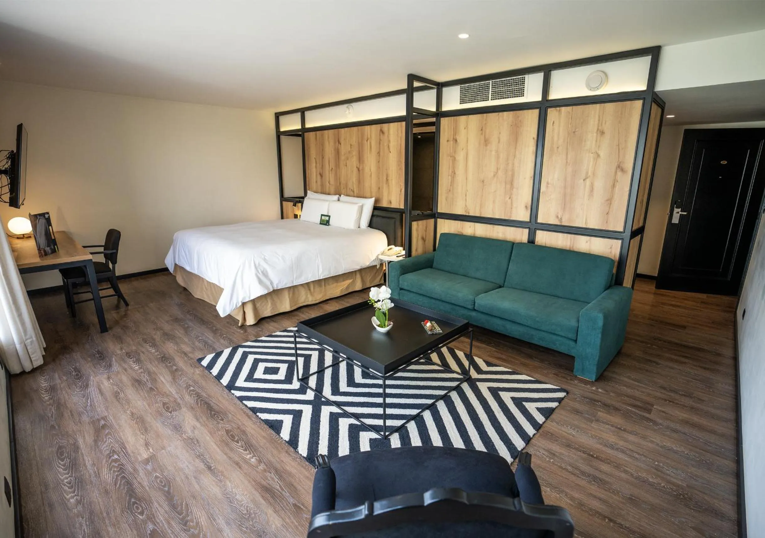 Bedroom, Bed in BTH Hotel Lima Golf