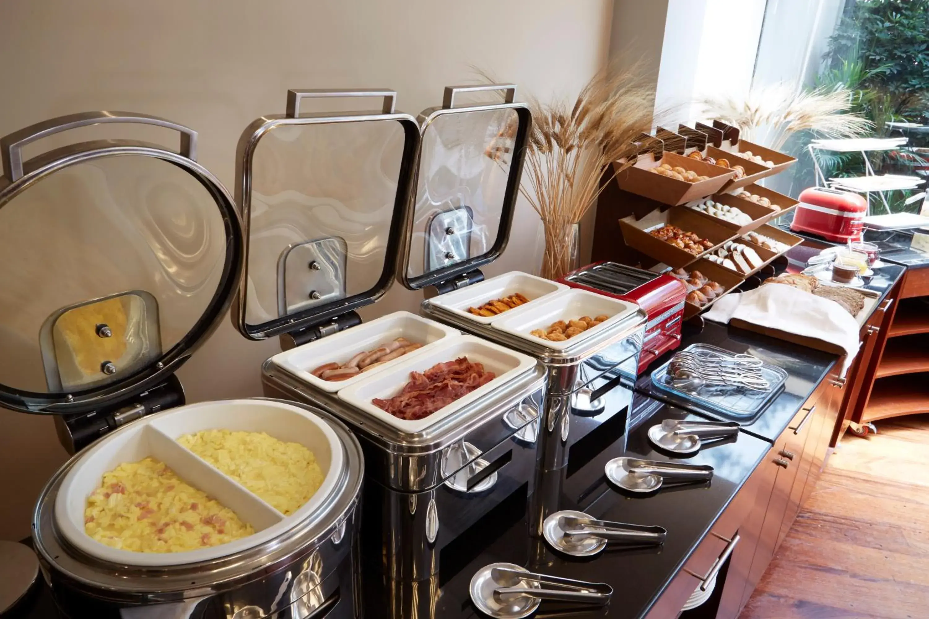 Restaurant/places to eat in BTH Hotel Lima Golf Restaurant/places to eat in BTH Hotel Lima Golf