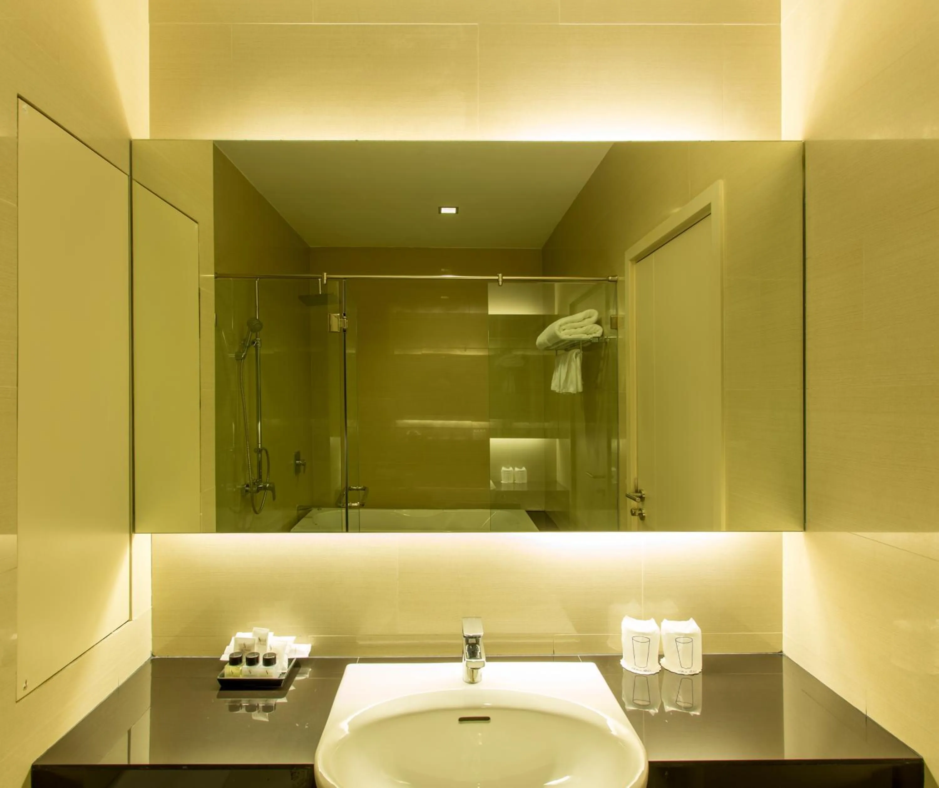 Bathroom in Hyde Park Chiangmai