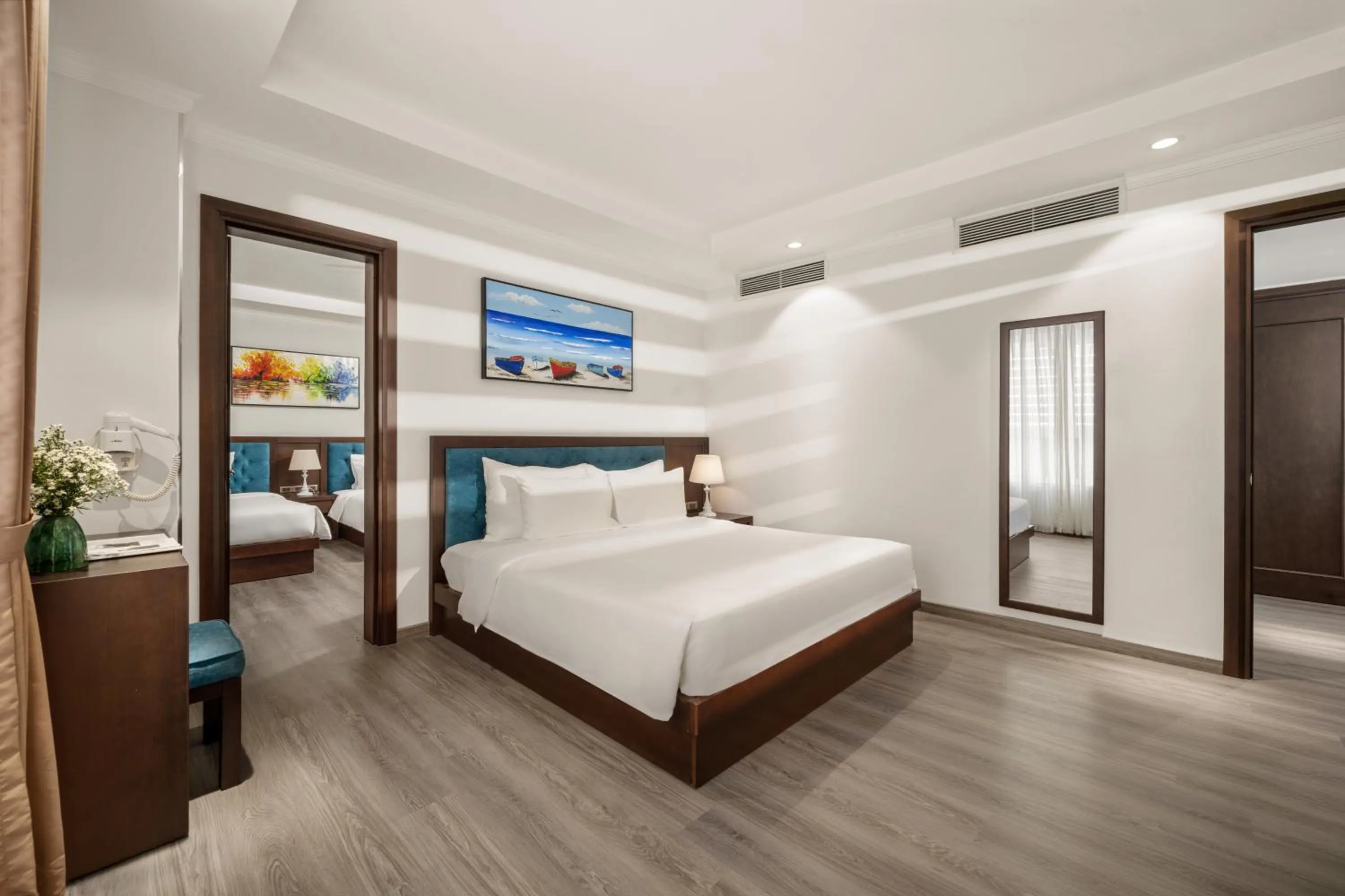Bedroom, Bed in BlueSun Danang Beach Hotel
