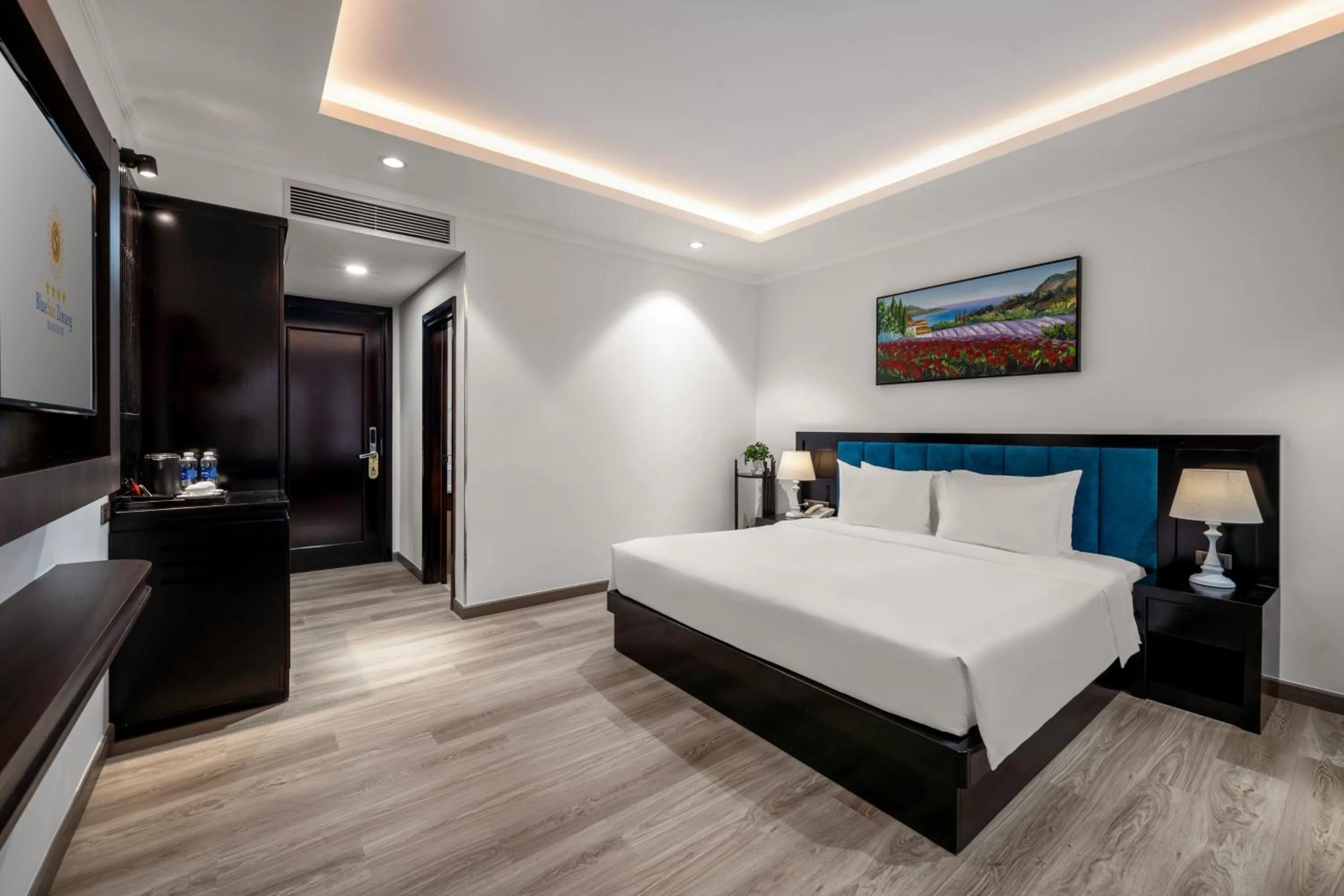 Bedroom, Bed in BlueSun Danang Beach Hotel