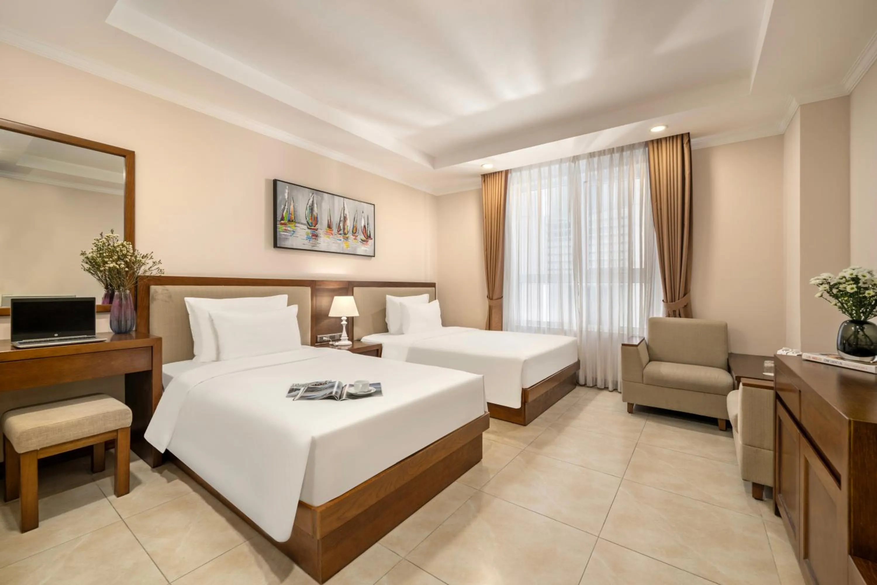 Deluxe Twin Room in BlueSun Danang Beach Hotel