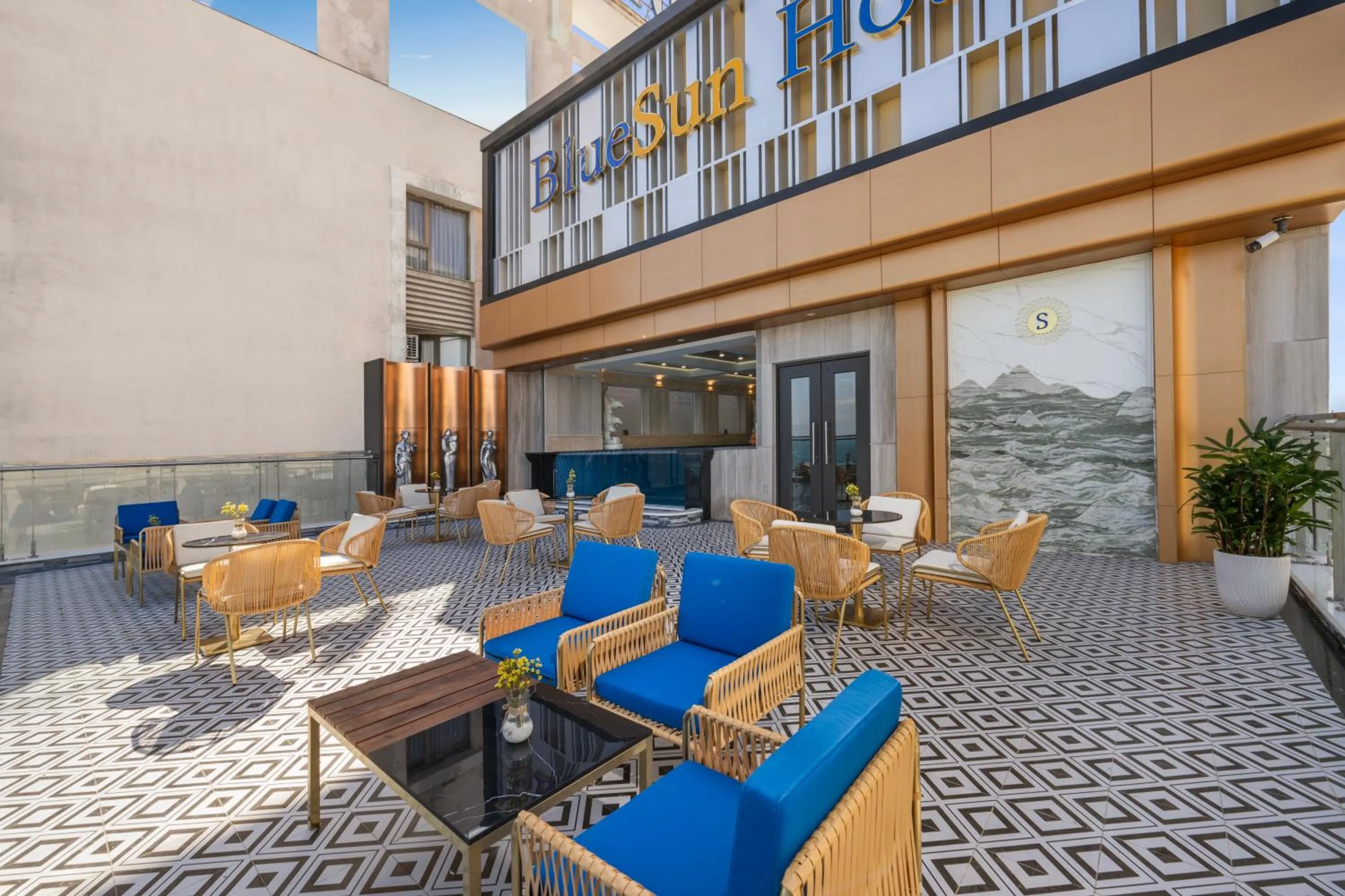 Property building in BlueSun Danang Beach Hotel