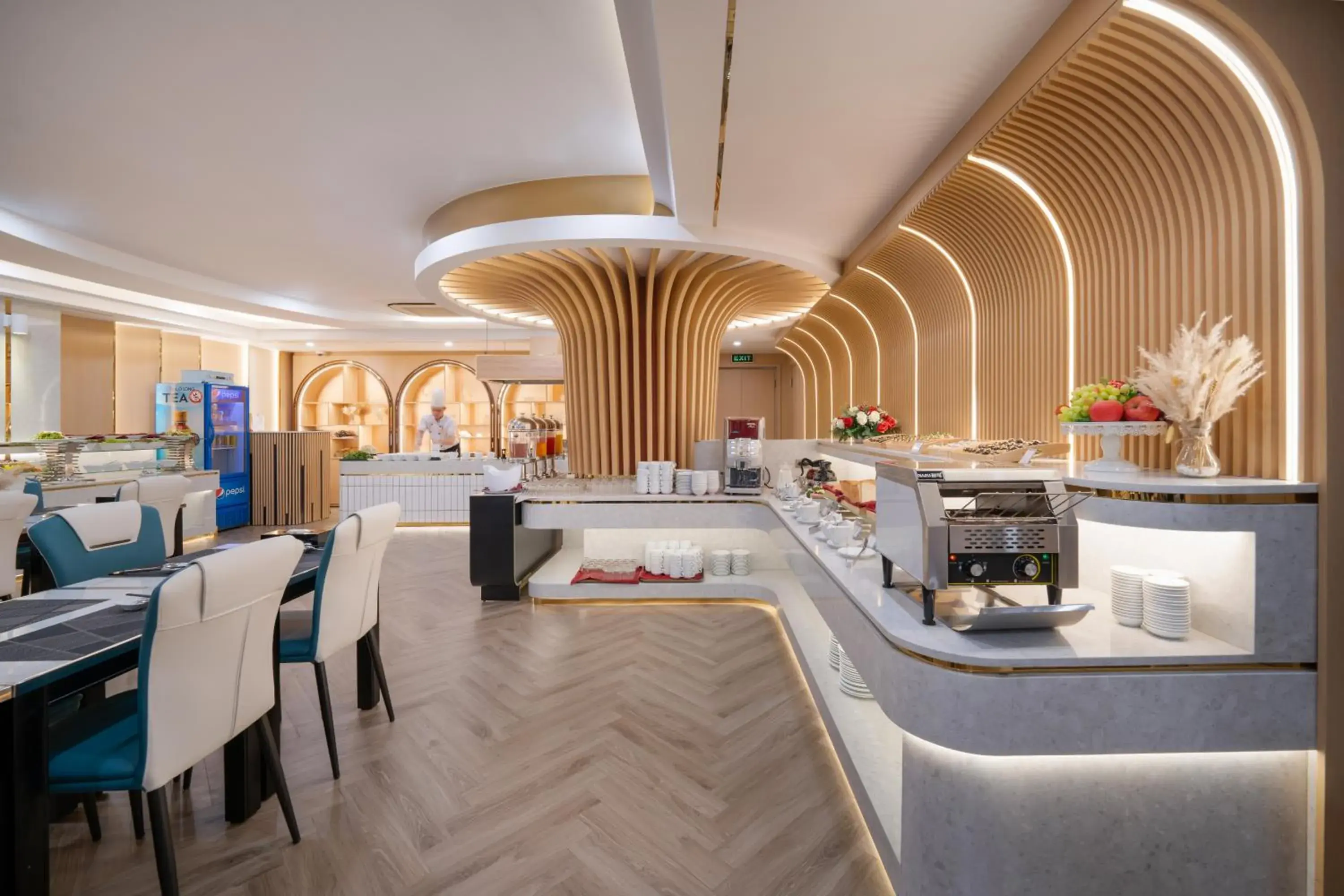 Restaurant/places to eat in BlueSun Danang Beach Hotel Restaurant/places to eat in BlueSun Danang Beach Hotel