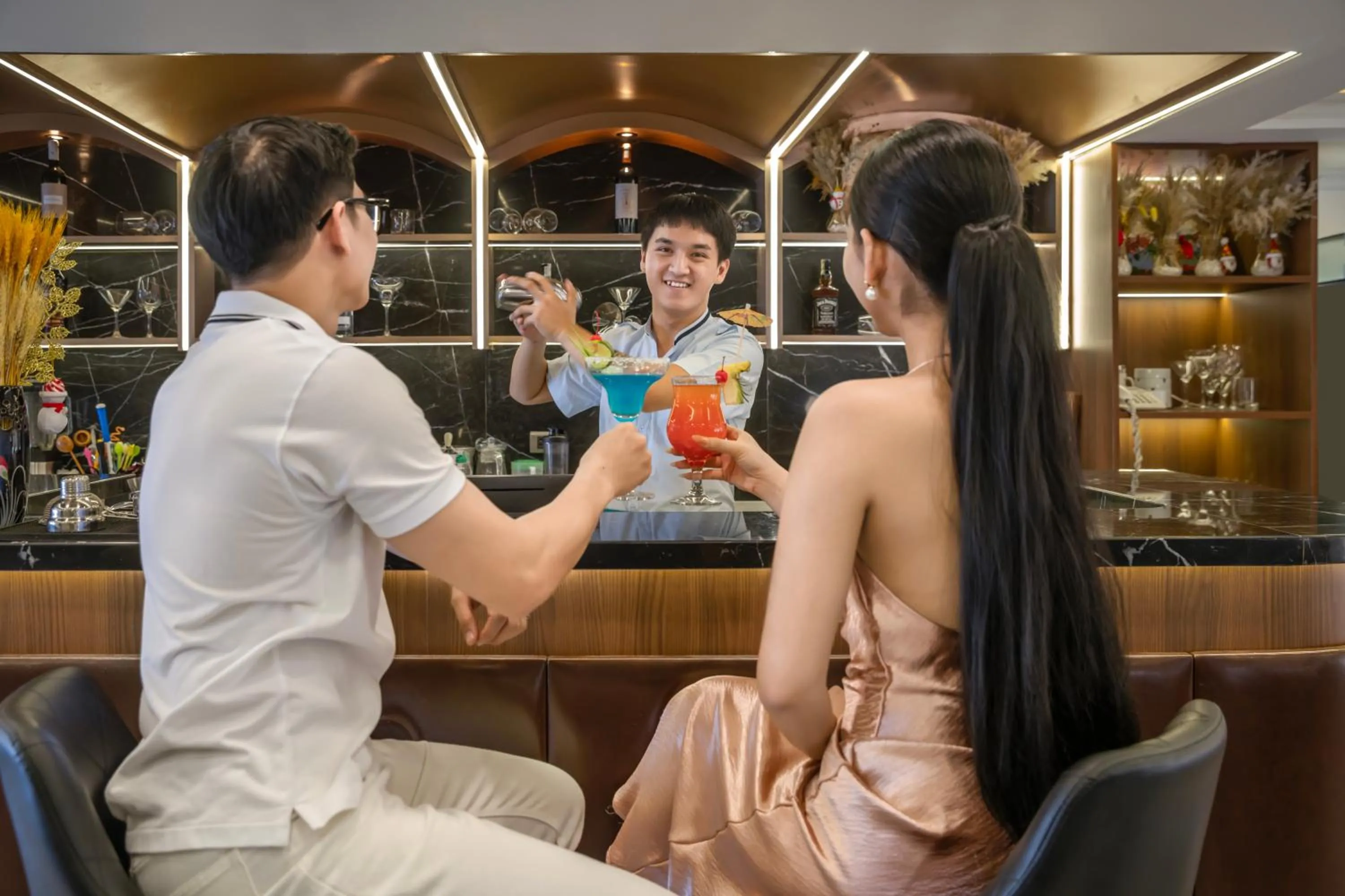 Lounge or bar in BlueSun Danang Beach Hotel