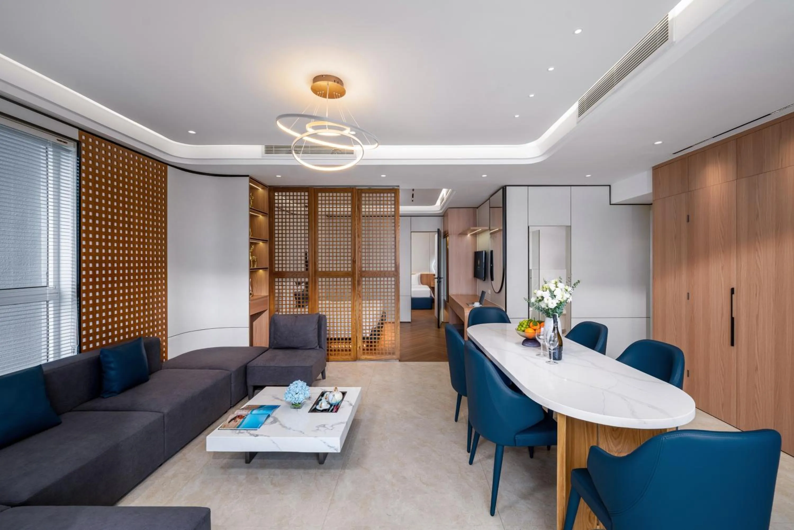 Living room in BlueSun Danang Beach Hotel