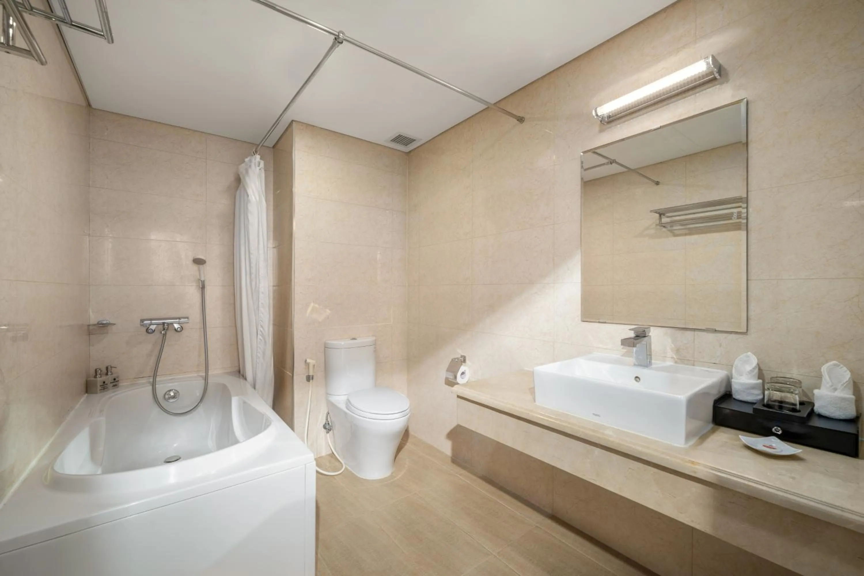 King Suite Ocean View with Balcony - Afternoon Tea Included in BlueSun Danang Beach Hotel