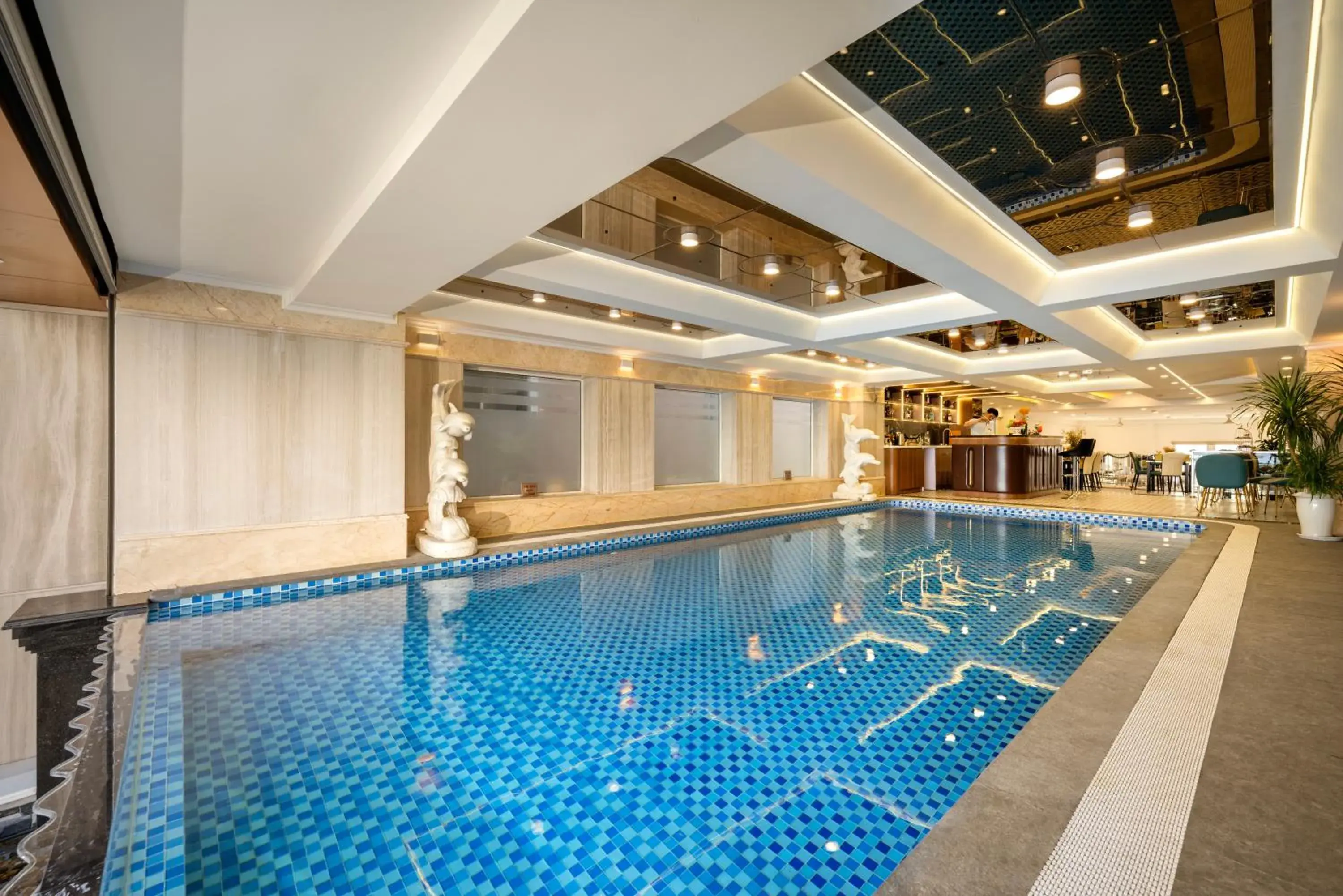 Pool view in BlueSun Danang Beach Hotel Pool view in BlueSun Danang Beach Hotel