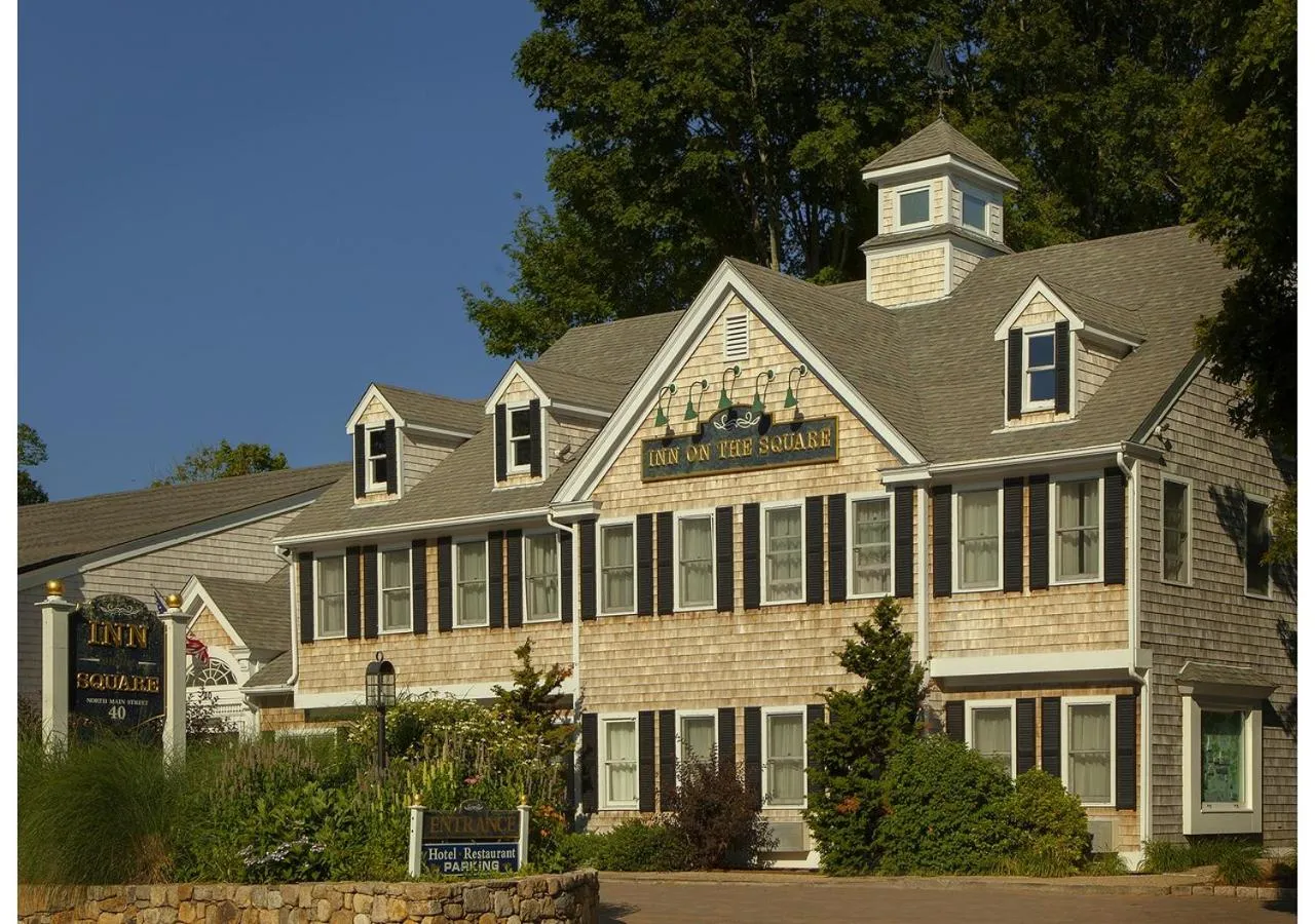 Facade/entrance in Inn on the Square