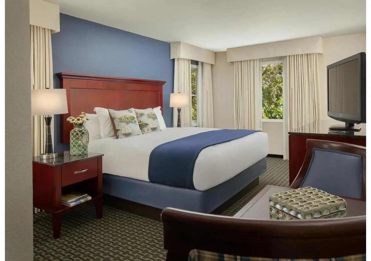 Decorative detail, Bed in Inn on the Square Decorative detail, Bed in Inn on the Square