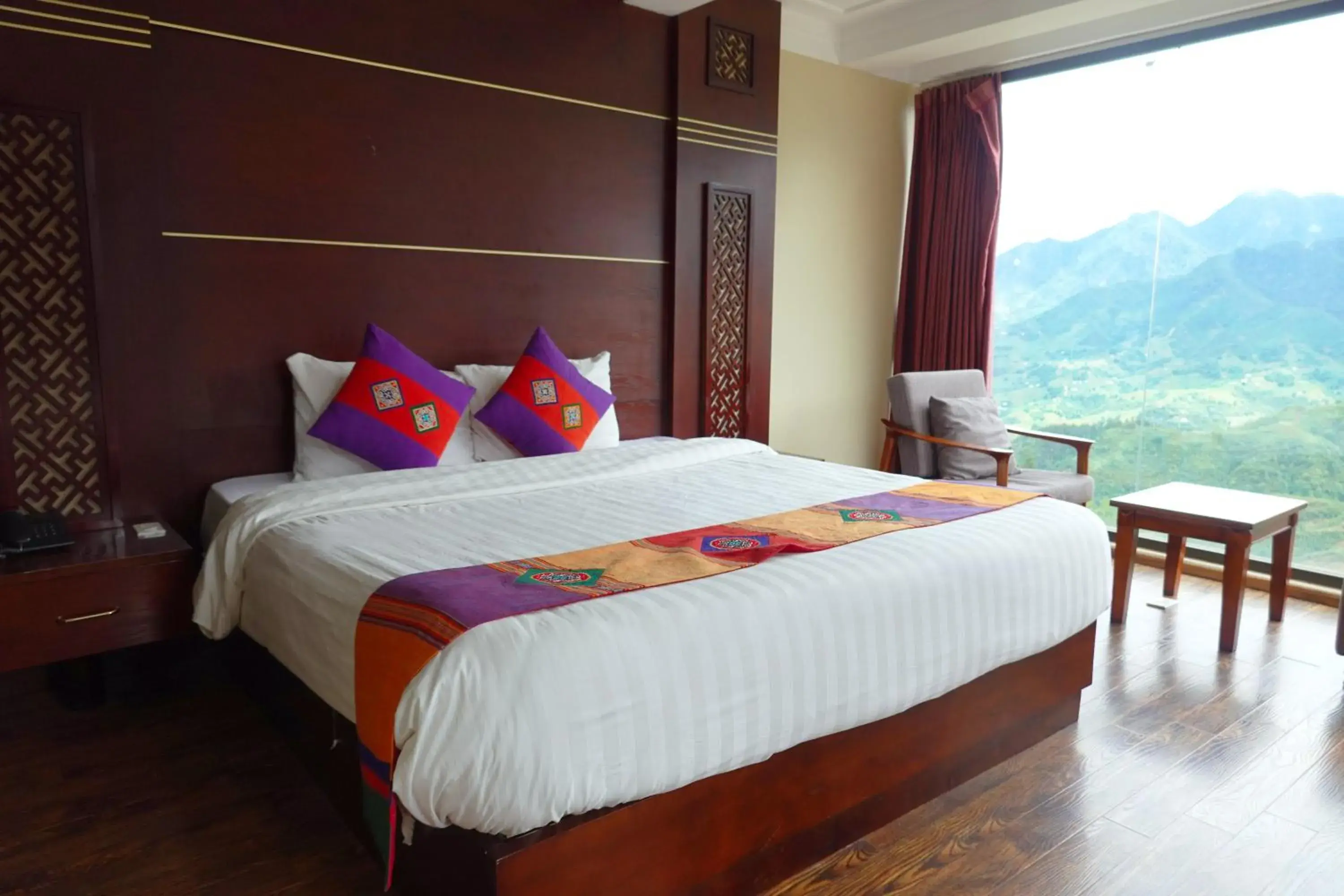 Bed in Sapa Vista Hotel Bed in Sapa Vista Hotel